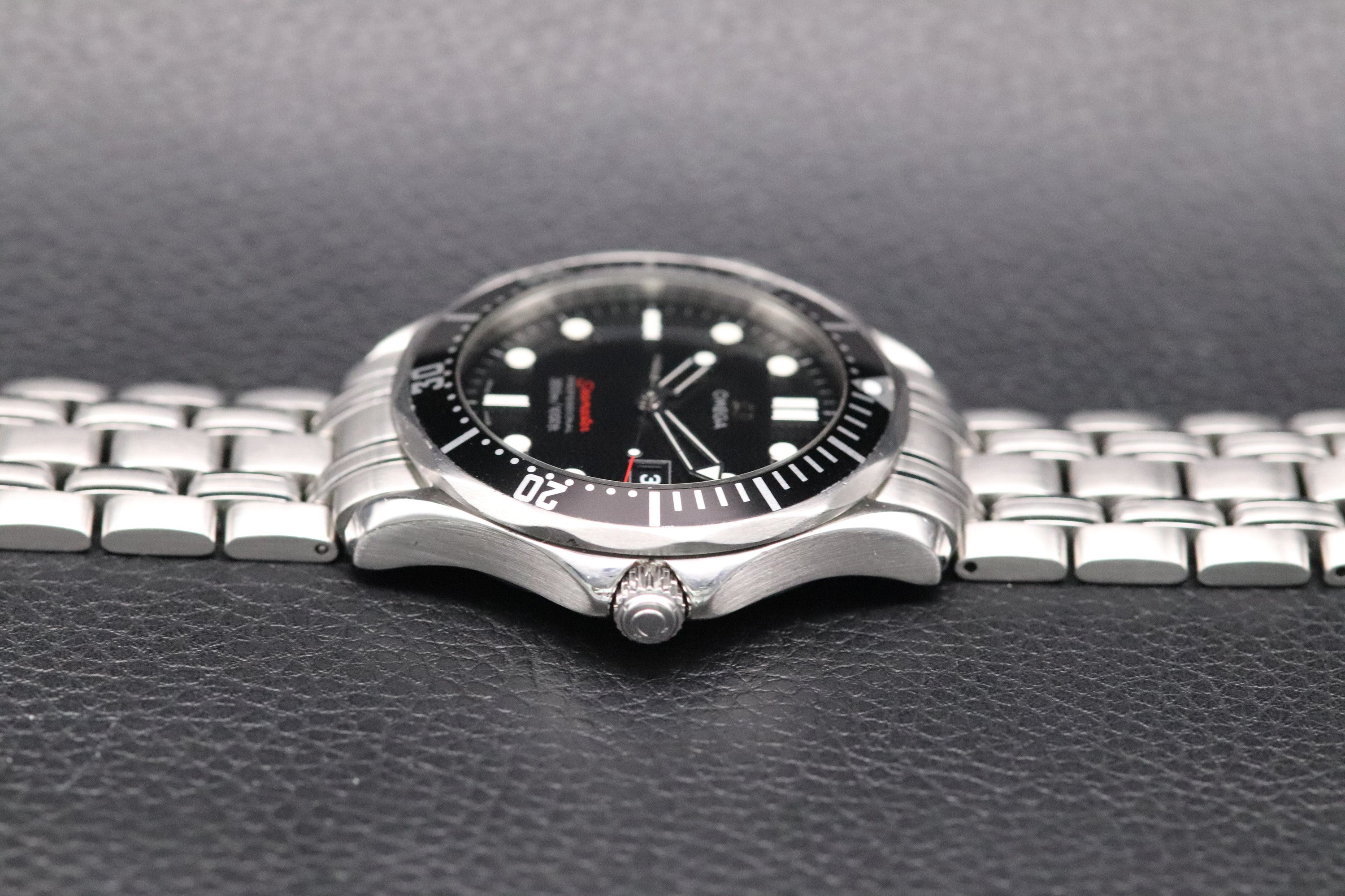 Omega Seamaster Diver 300M 212.30.41.61.01.001 Black Dial 2016