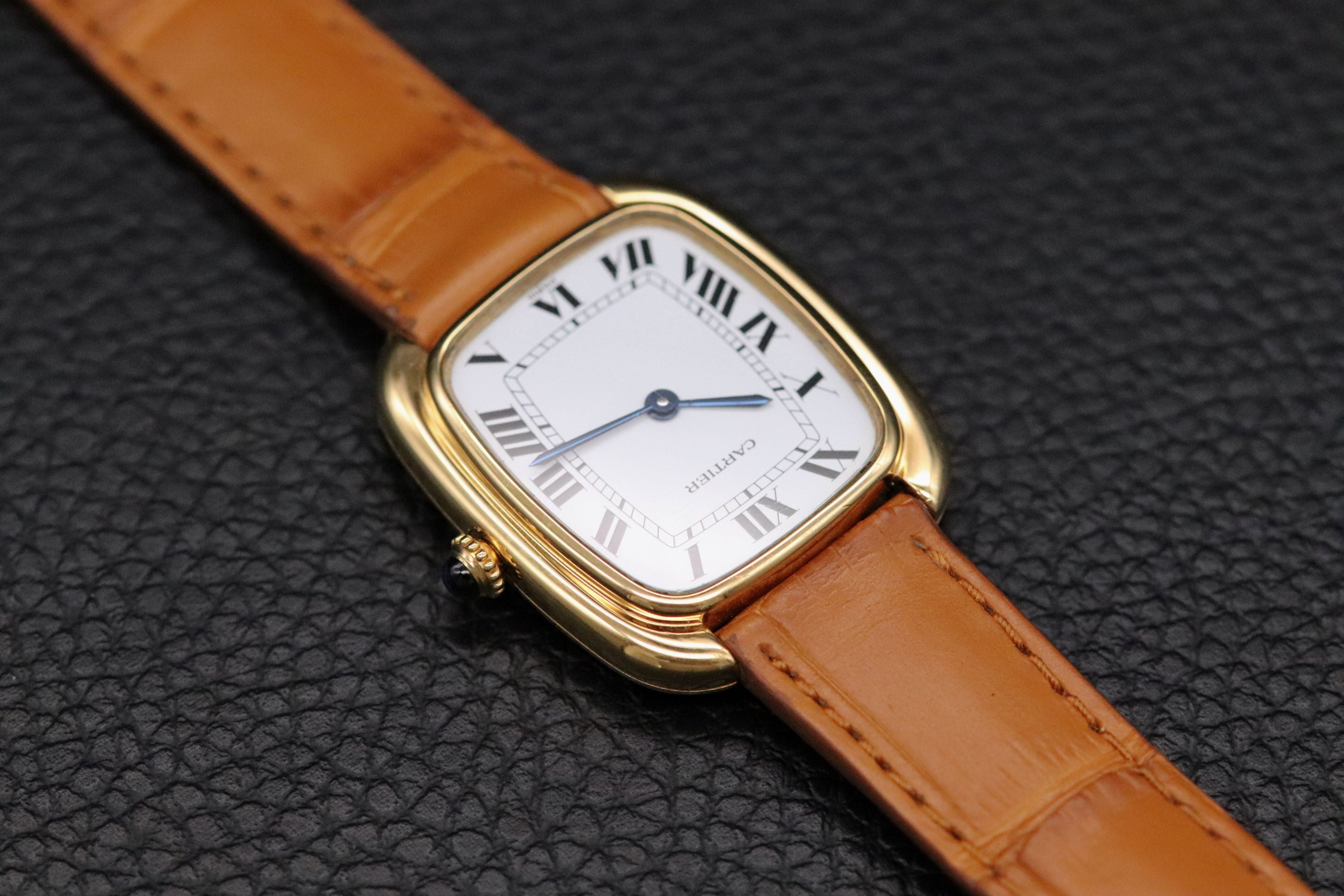 Cartier Gondole Vertical 17010 Medium