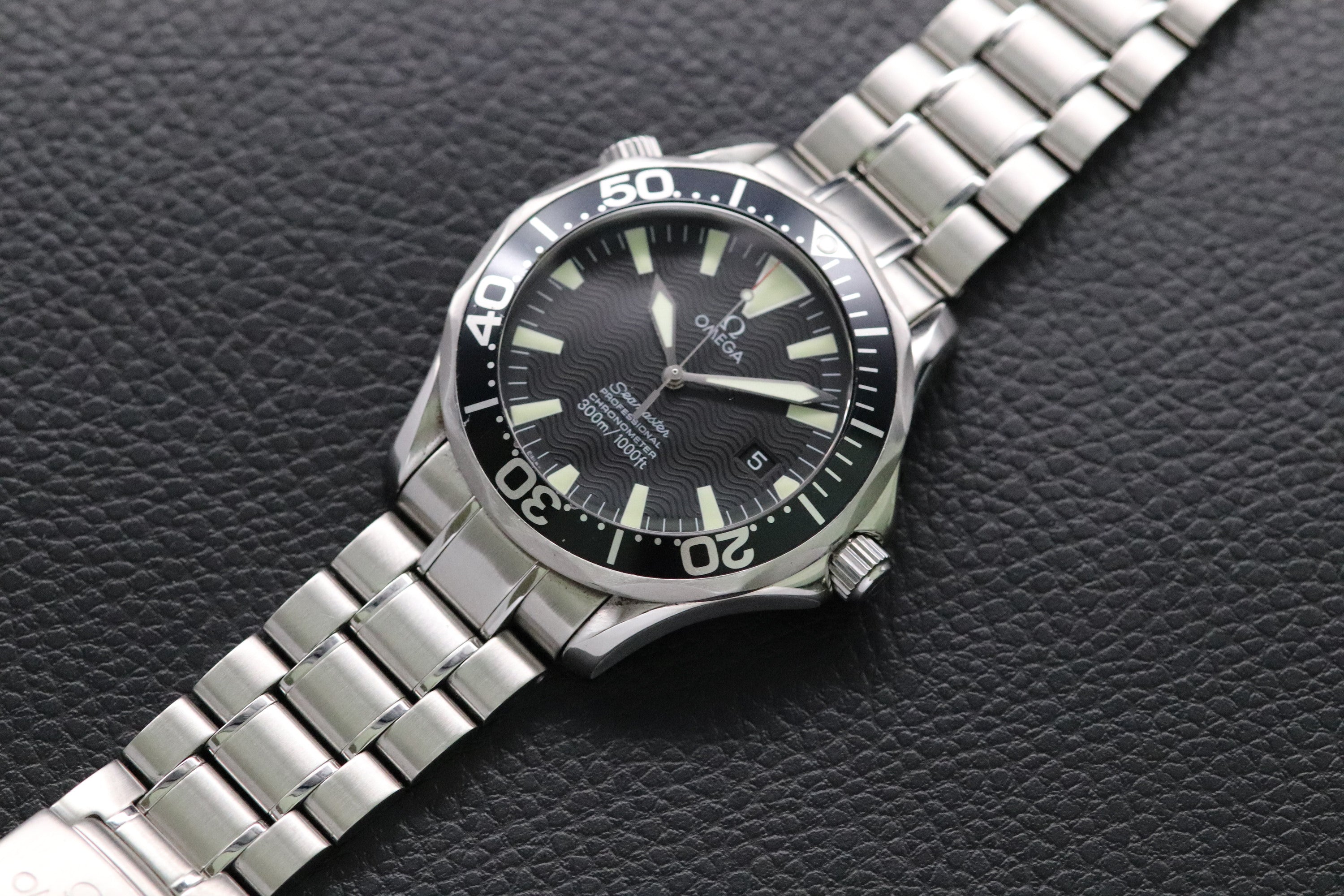 Omega Seamaster 300 2254.50 Black Dial 2007 Papers