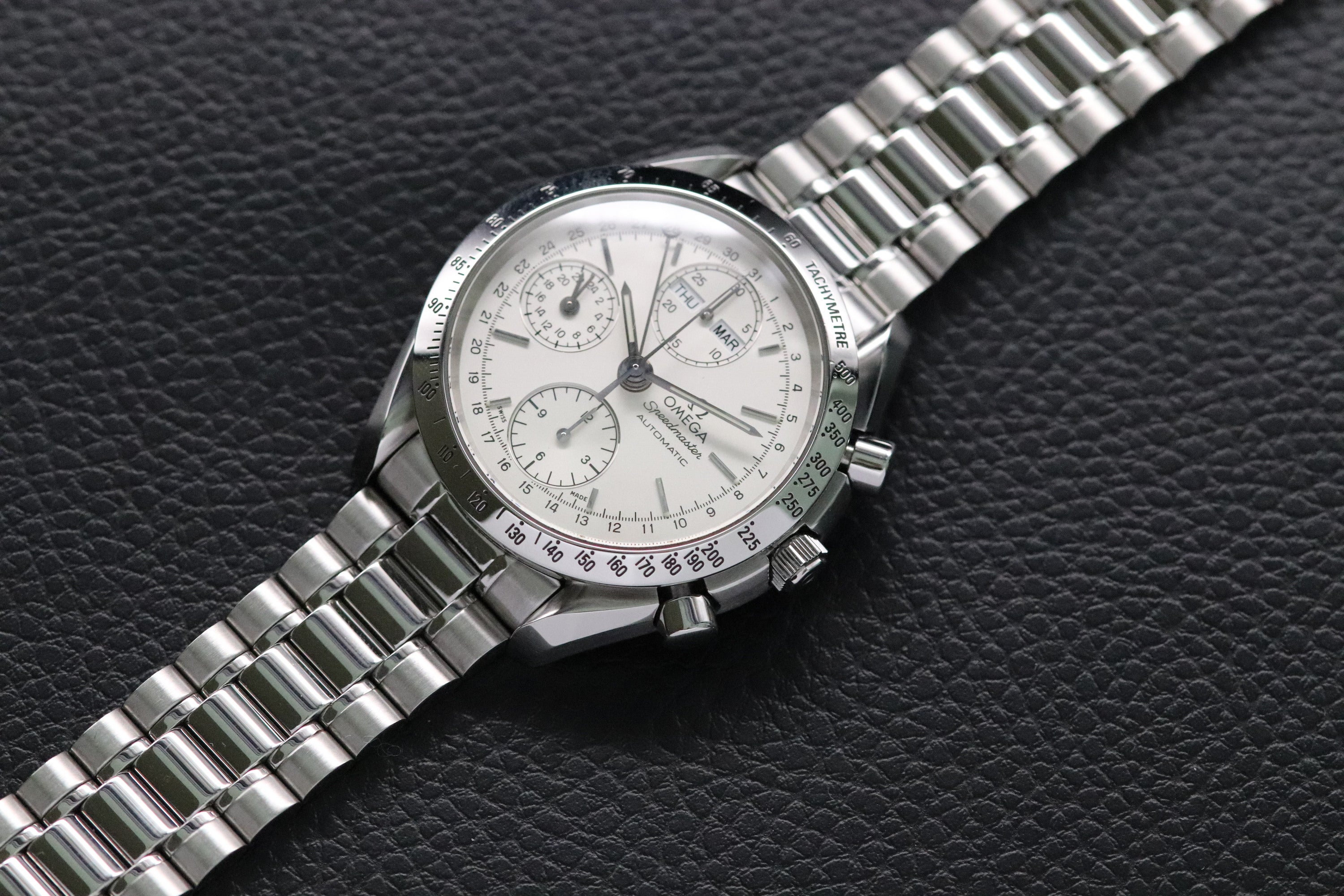 Omega Speedmaster Day Date 3521.30 Silver Dial 1998 Papers