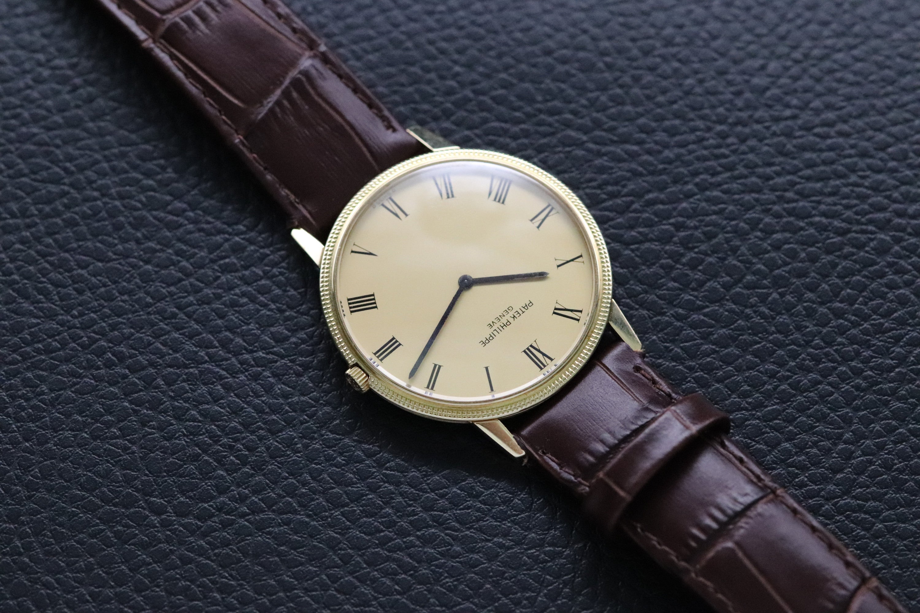 Patek Philippe Calatrava Automatic 3590 Gold 18kt Clous De Paris