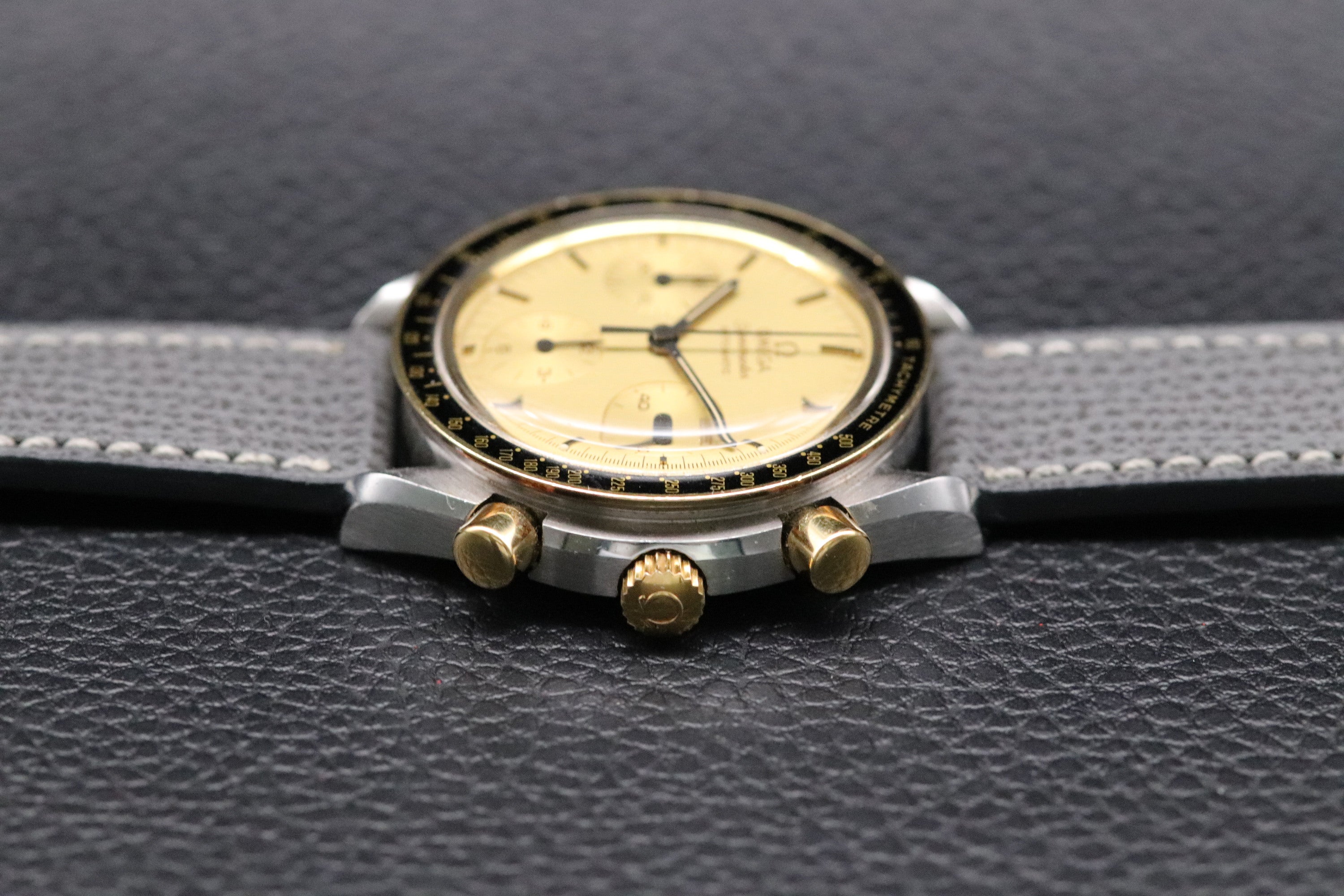 Omega Speedmaster Reduced 3310.10 Gold 1989