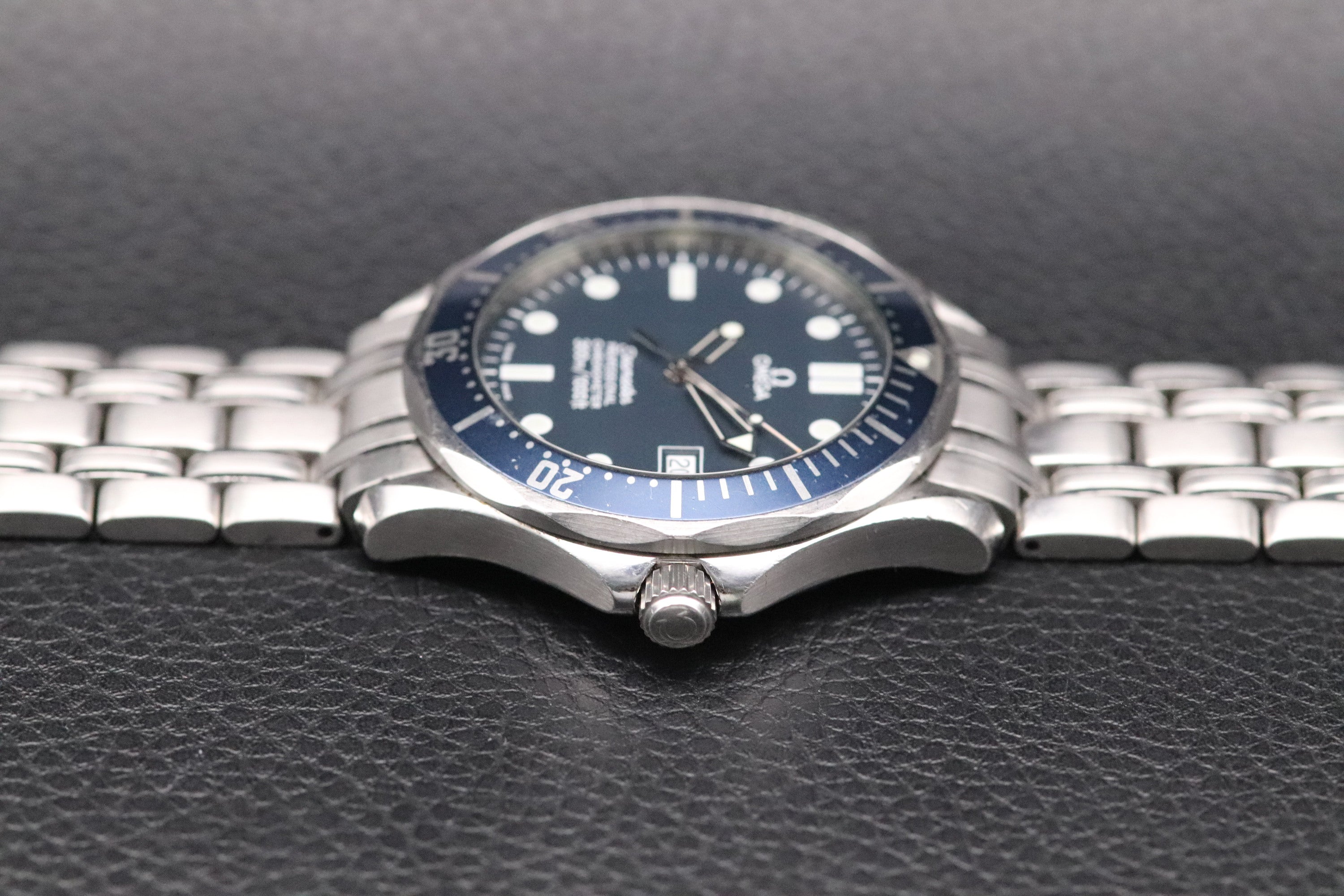 Omega Seamaster James Bond 2531.80 Blue 1999