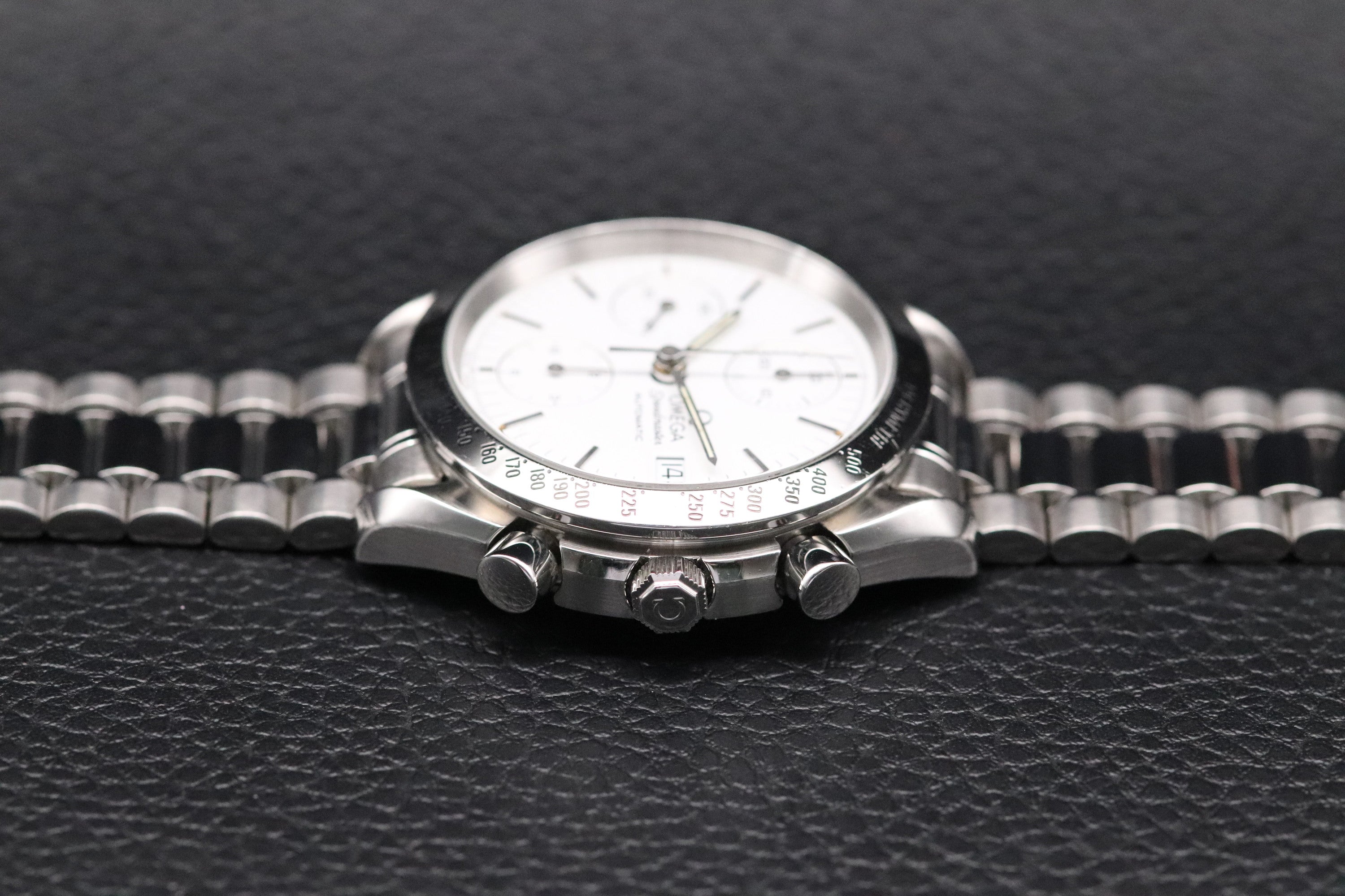 Omega Speedmaster Date 3511.20 Papers 1999 Albino