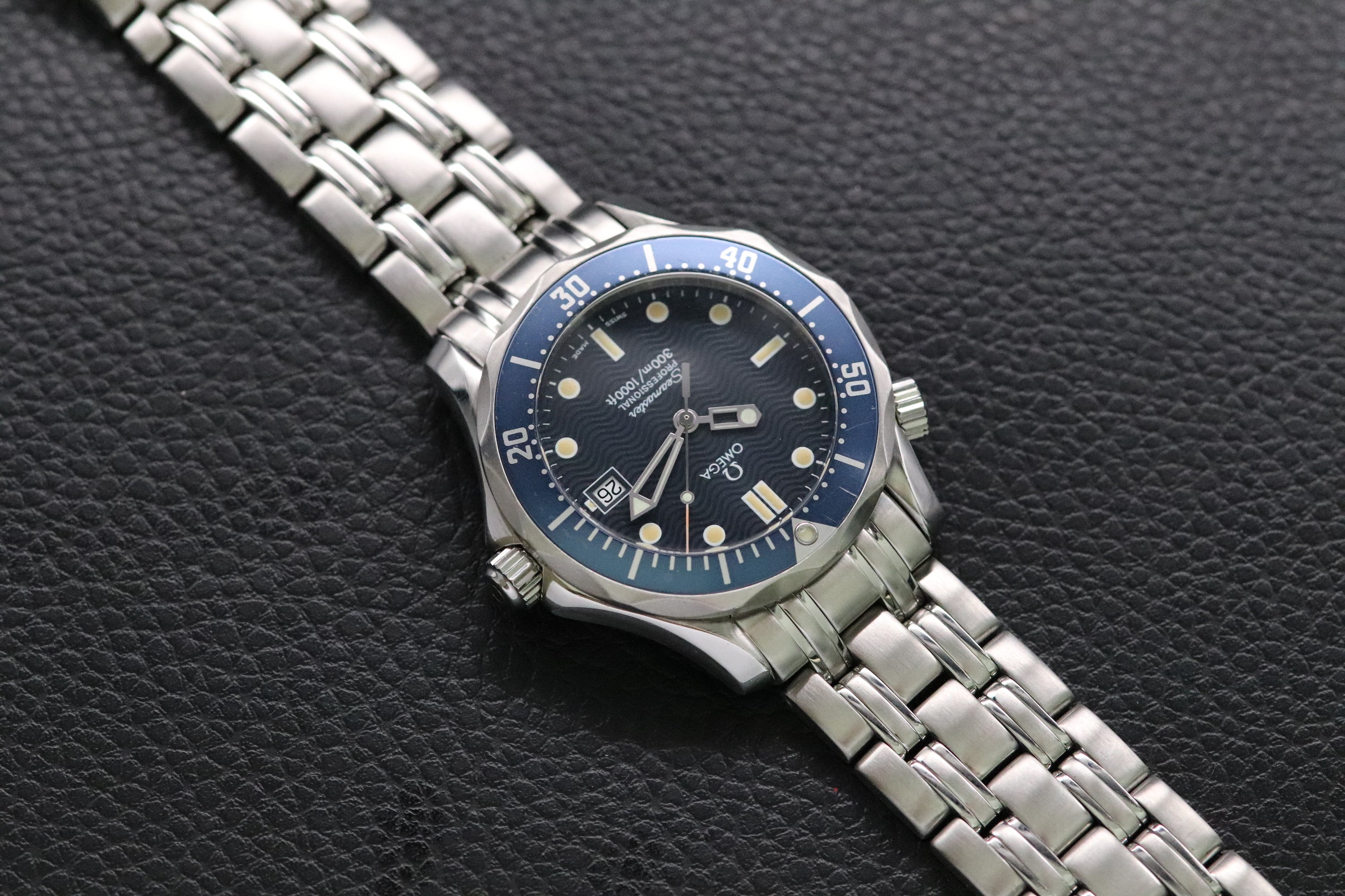 Omega Seamaster 300 2561.80 Blue Dial 1995 Paper