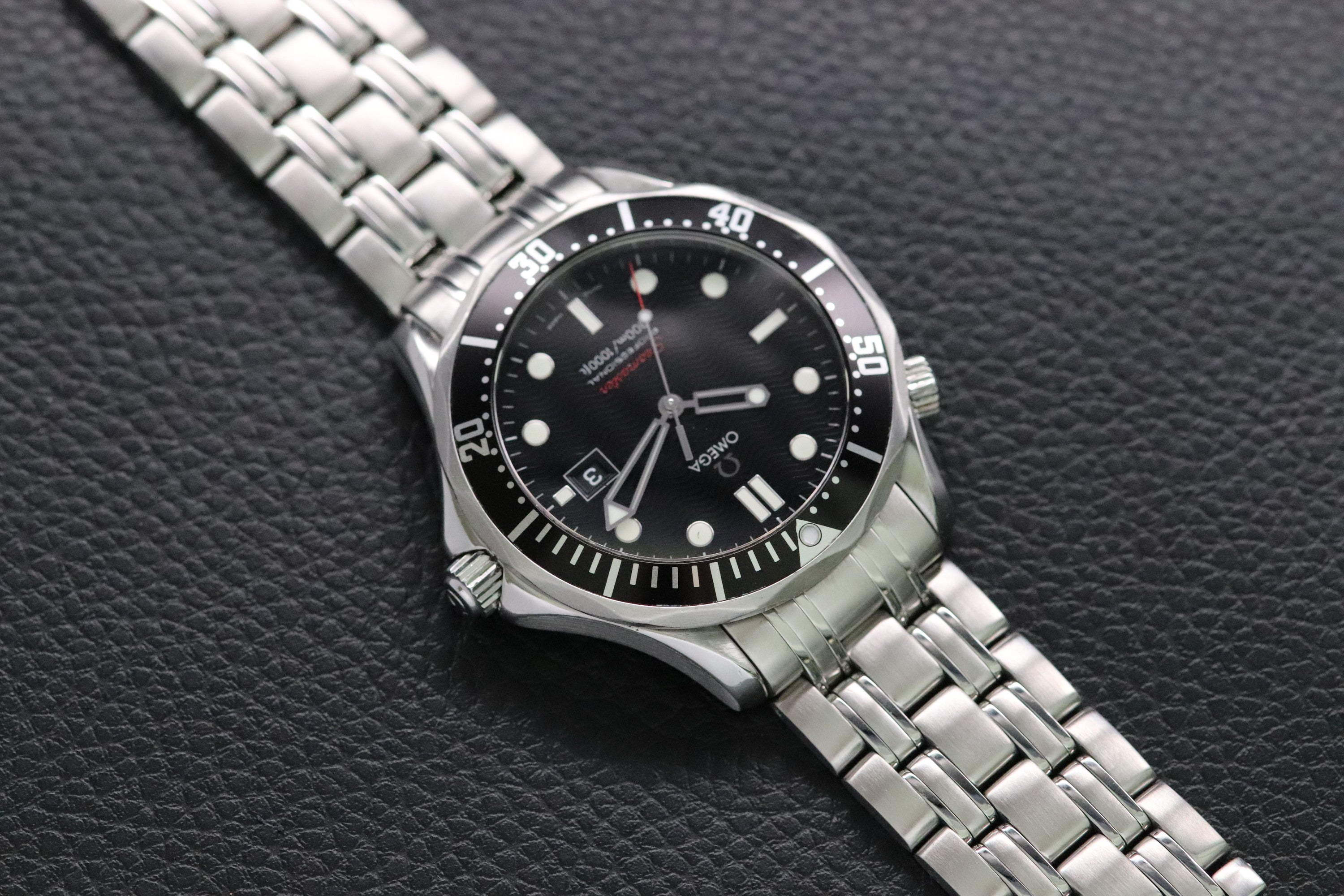 Omega Seamaster Diver 300M 212.30.41.61.01.001 Black Dial 2016
