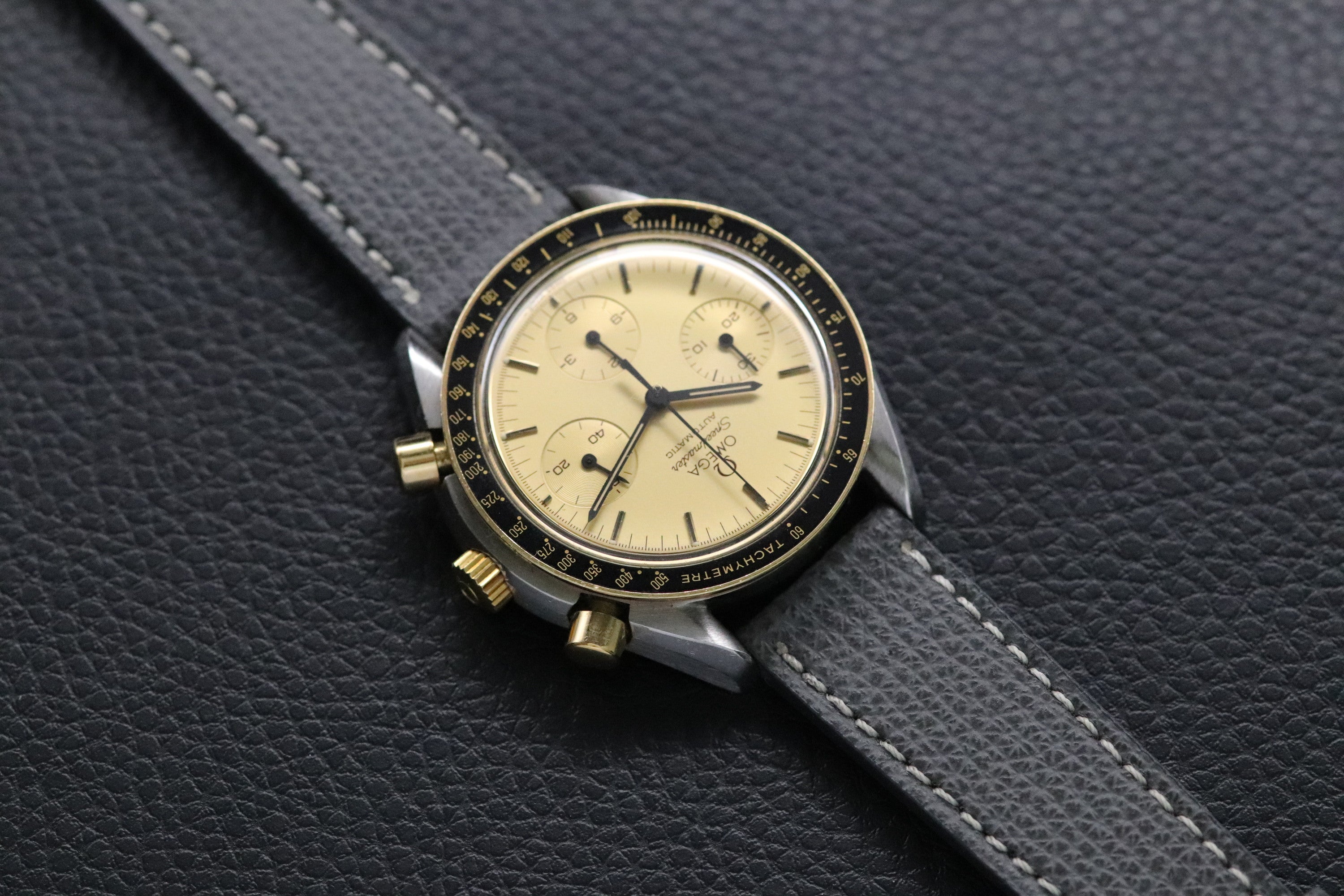 Omega Speedmaster Reduced 3310.10 Gold 1989
