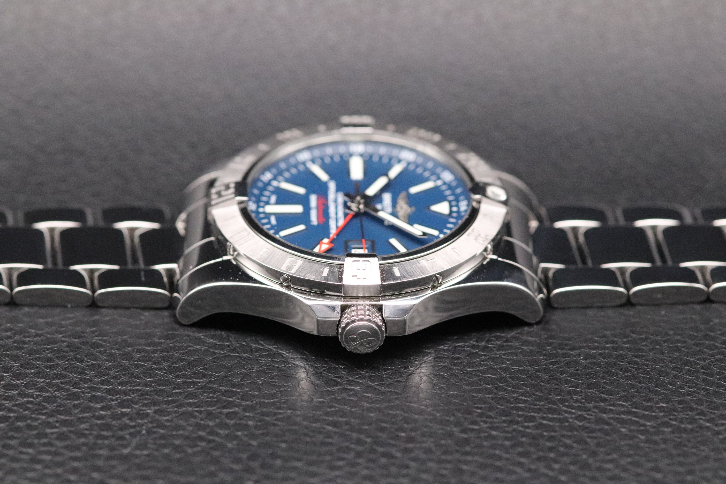Breitling Avenger II GMT A32390 Fullset 2017 Box+Paper
