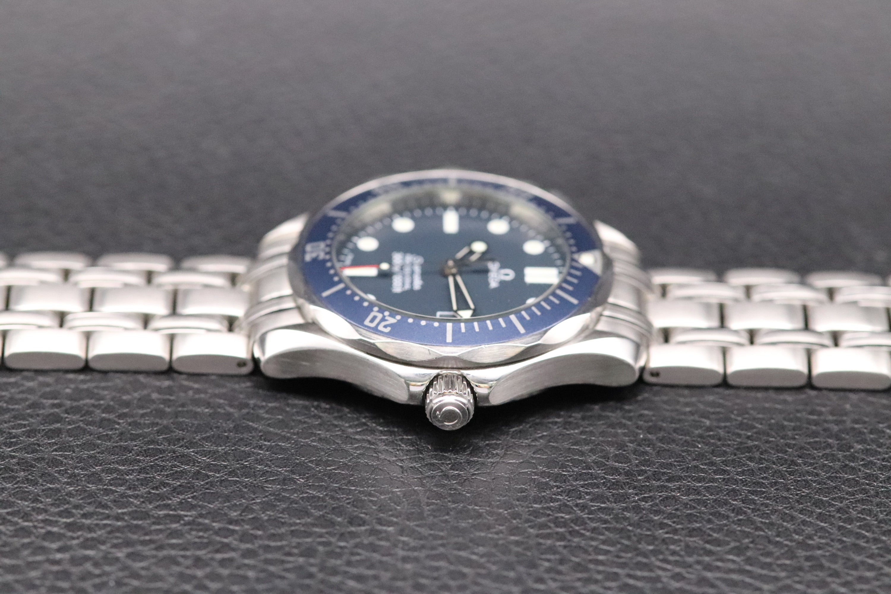 Omega Seamaster 300 2561.80 Blue Dial 2008 Paper