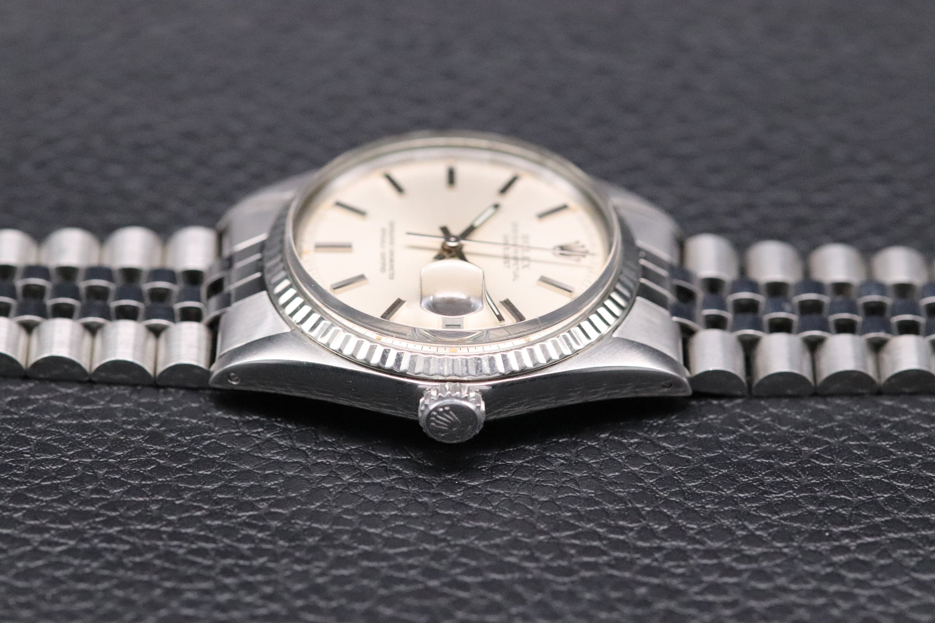 Rolex Datejust 1601 Silver Dial Papers 1977