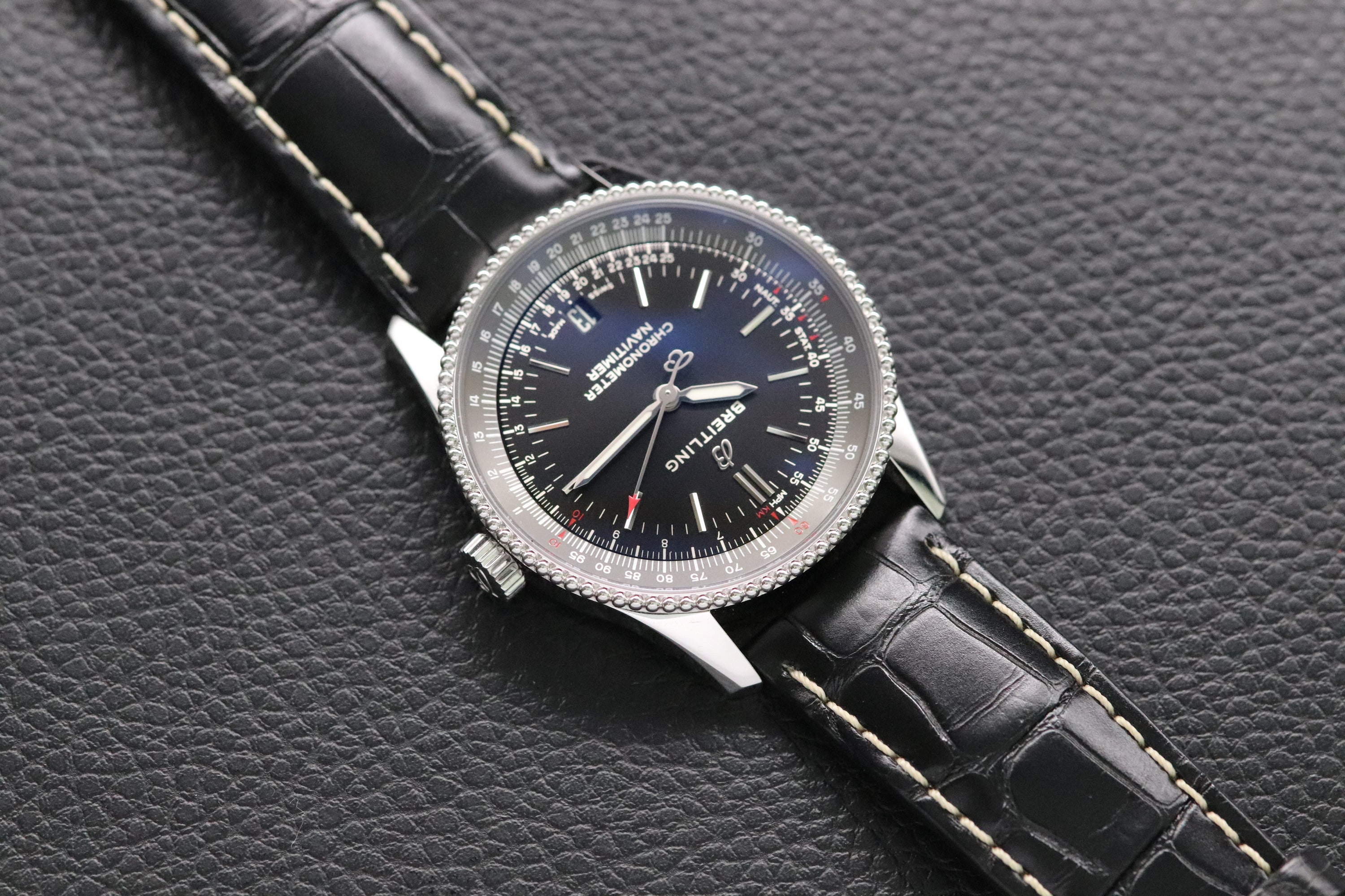 Breitling Navitimer 41 Black A17325 Fullset 2025 Box+Papers