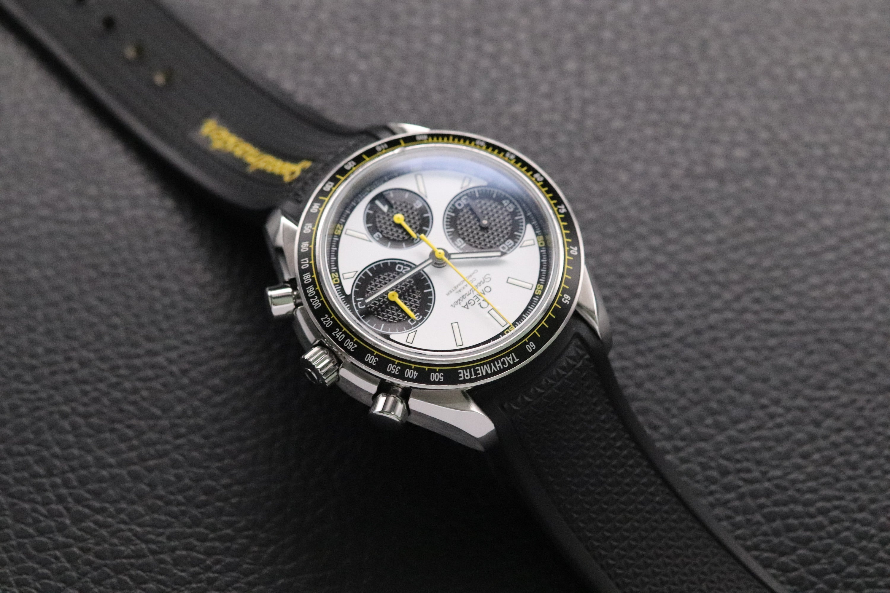 Omega Speedmaster Racing 326.32.40.50.04.001 Fullset 2021 Box+Papers