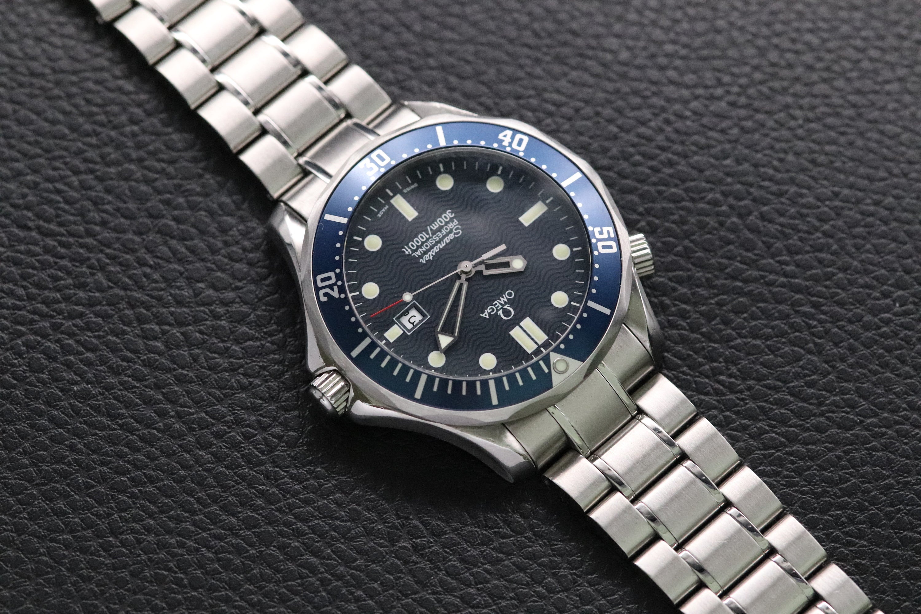Omega Seamaster James Bond 2541.80 Blue 1998