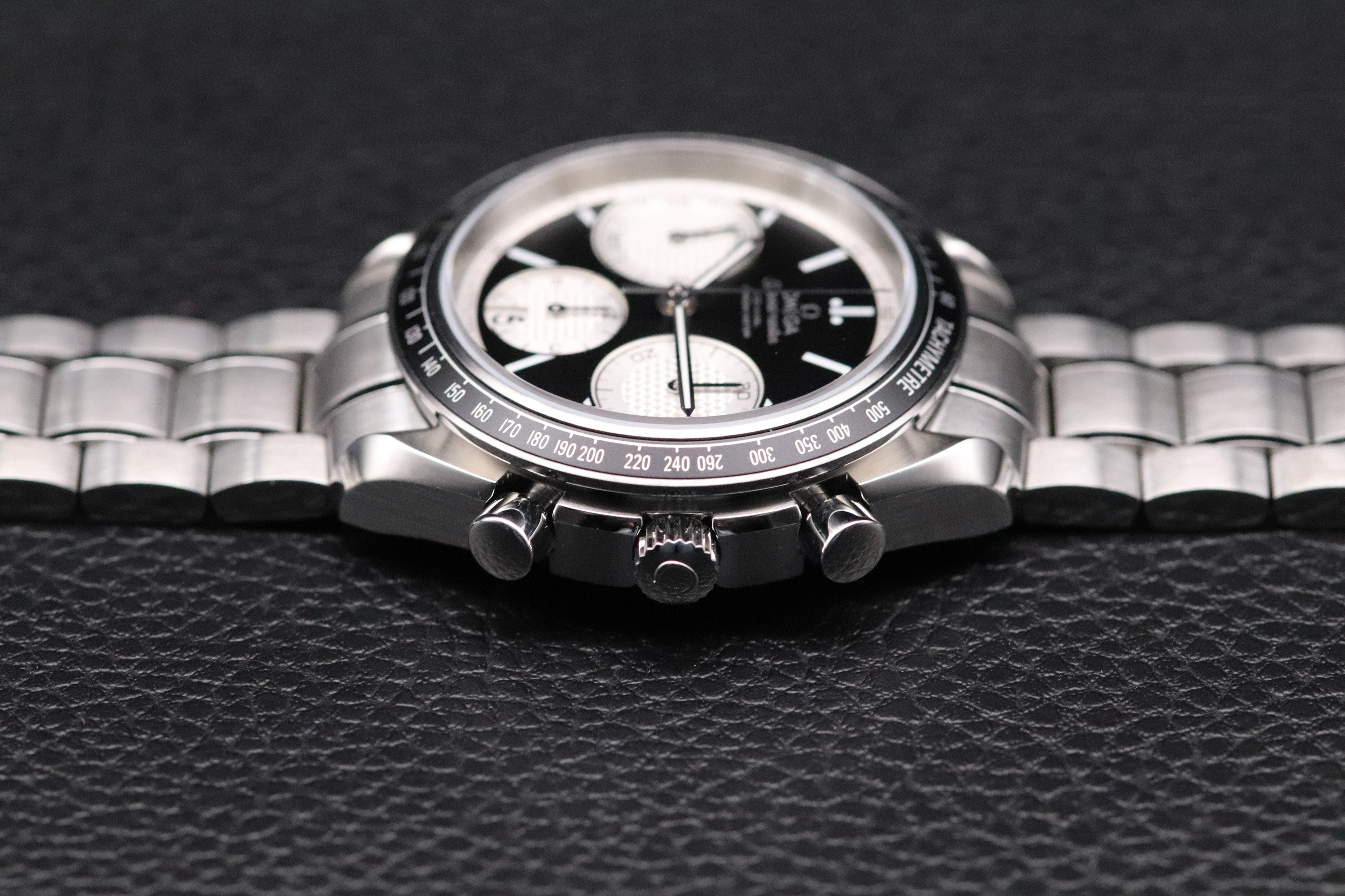 Omega Speedmaster Racing 326.30.40.50.01.002 Panda 2025 Fullset