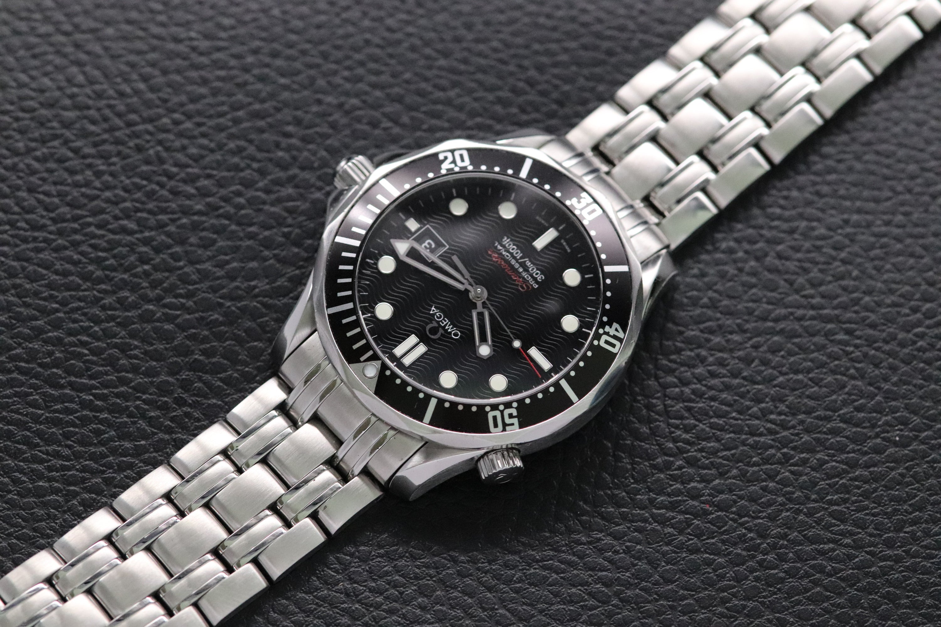 Omega Seamaster Diver 300M 212.30.41.61.01.001 Black Dial 2016