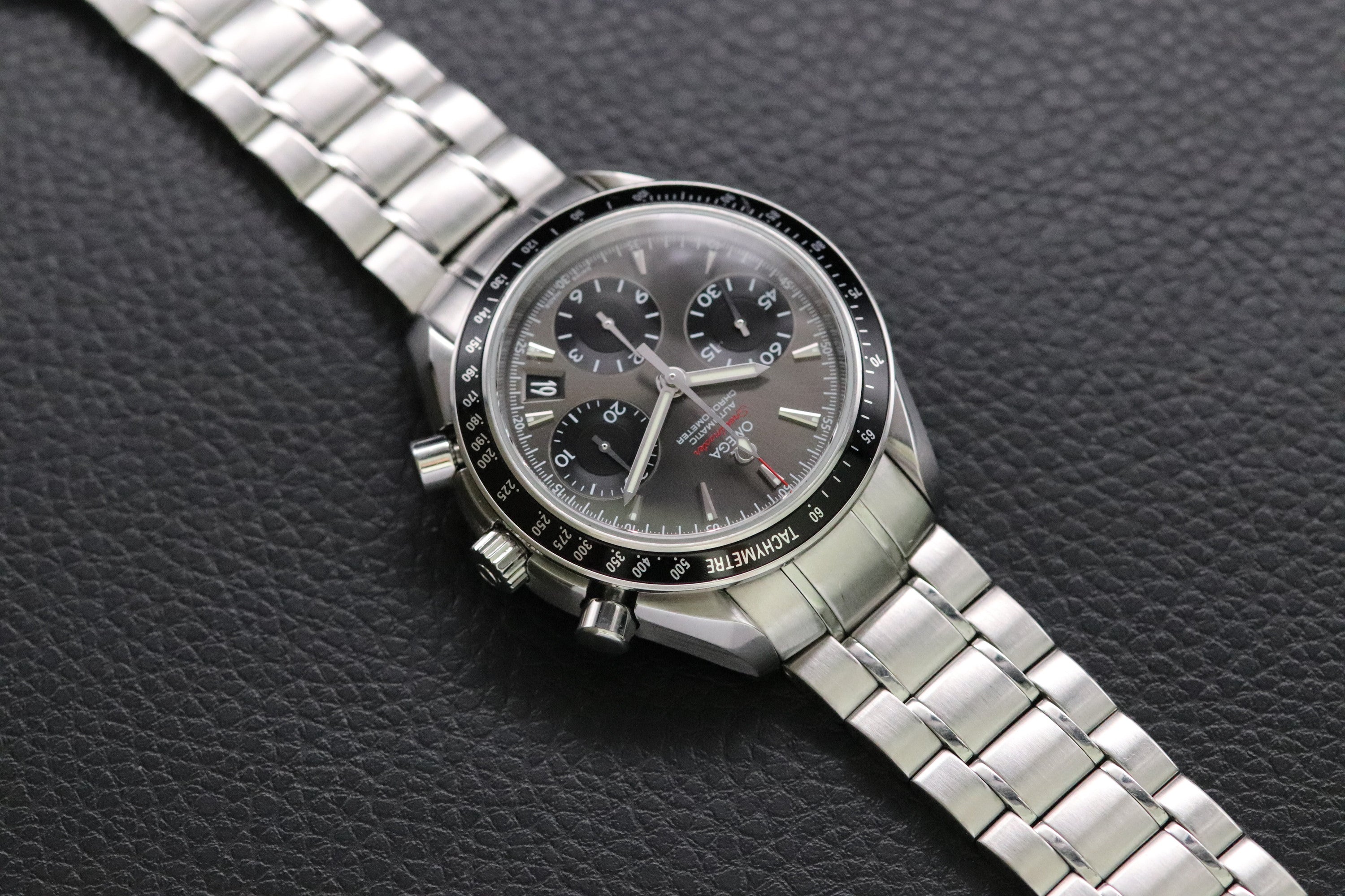 Omega Speedmaster 323.30.40.40.06.001 Papers 2018