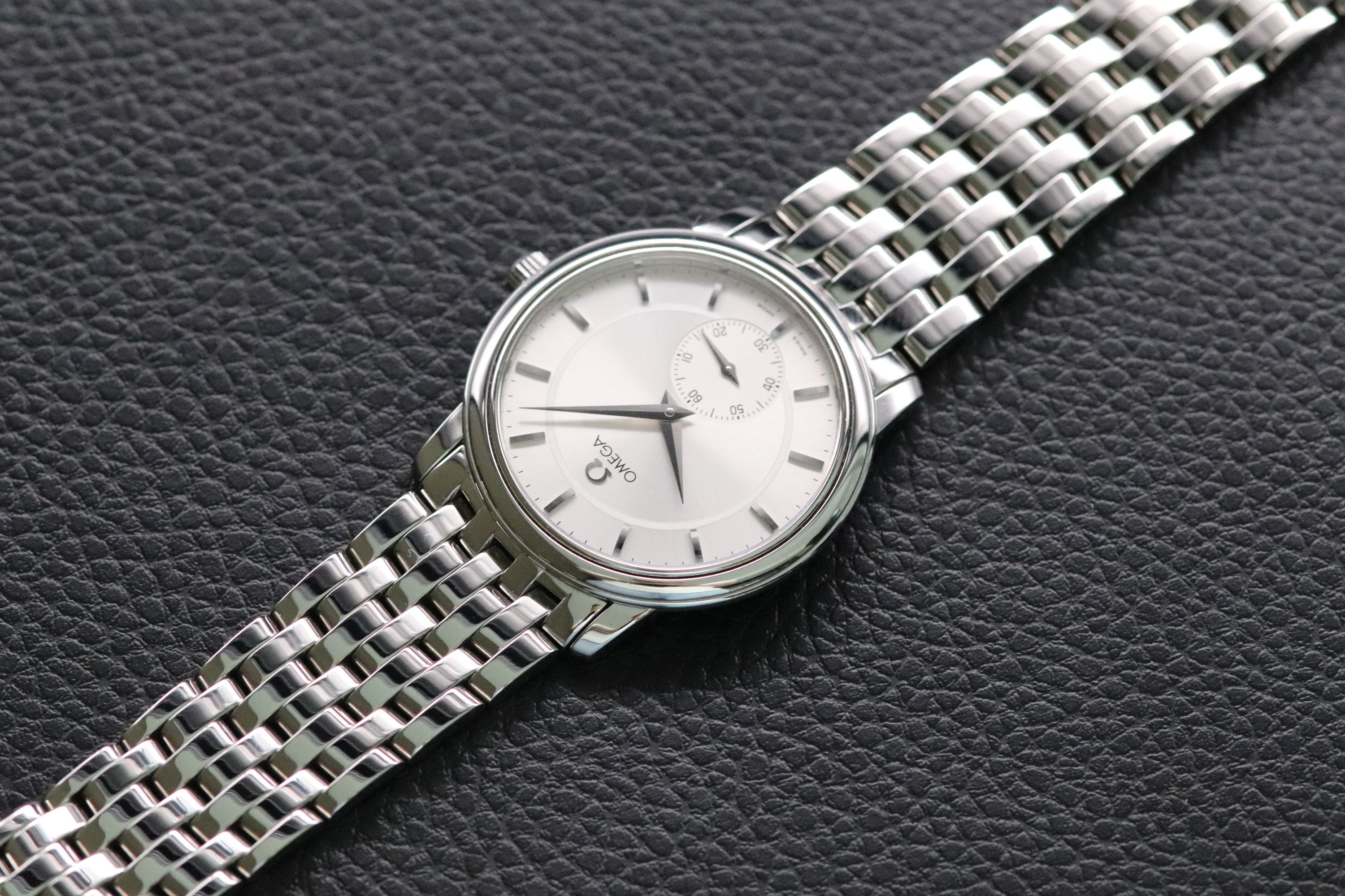 Omega De Ville 4520.31 Silver Dial 1993