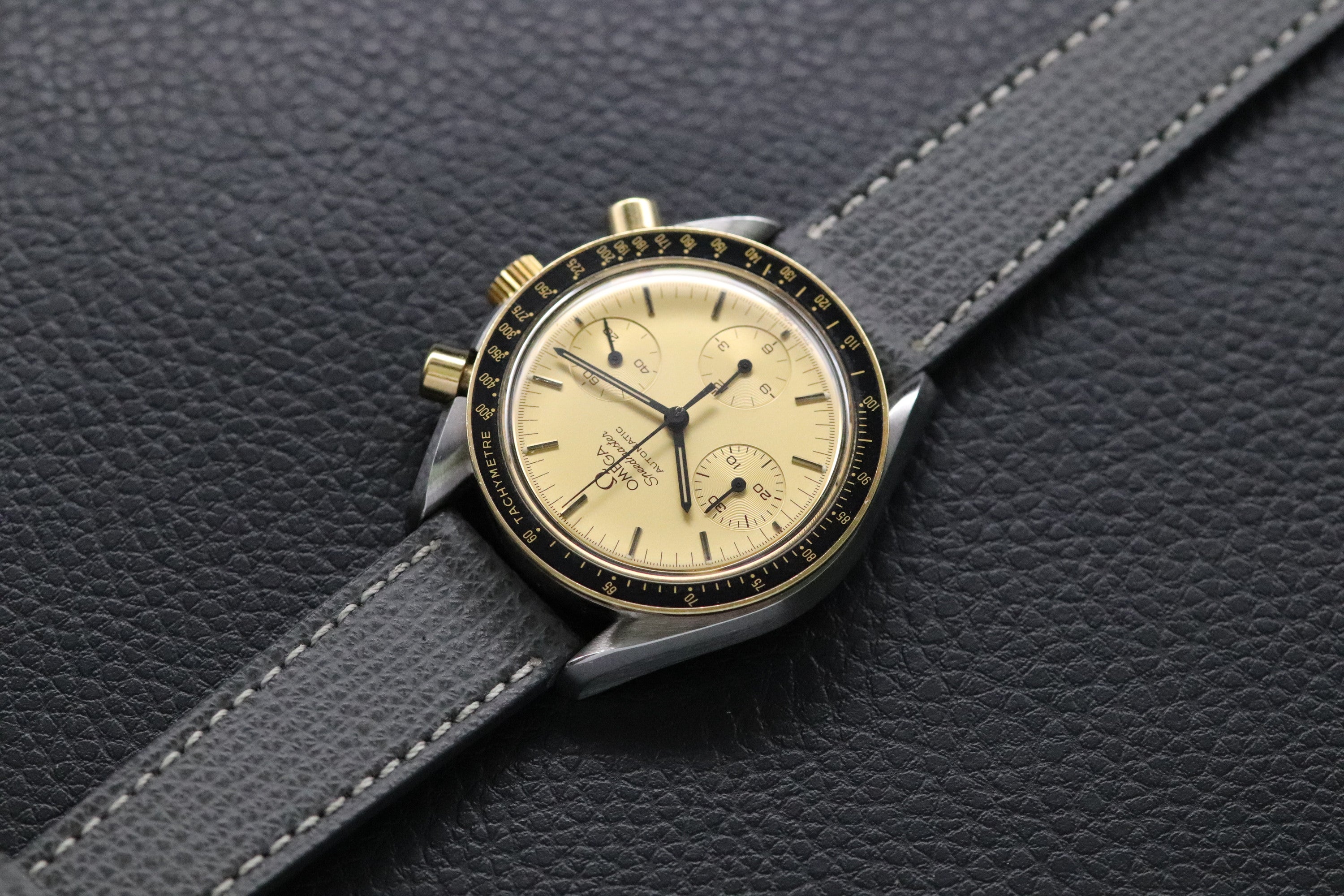 Omega Speedmaster Reduced 3310.10 Gold 1989