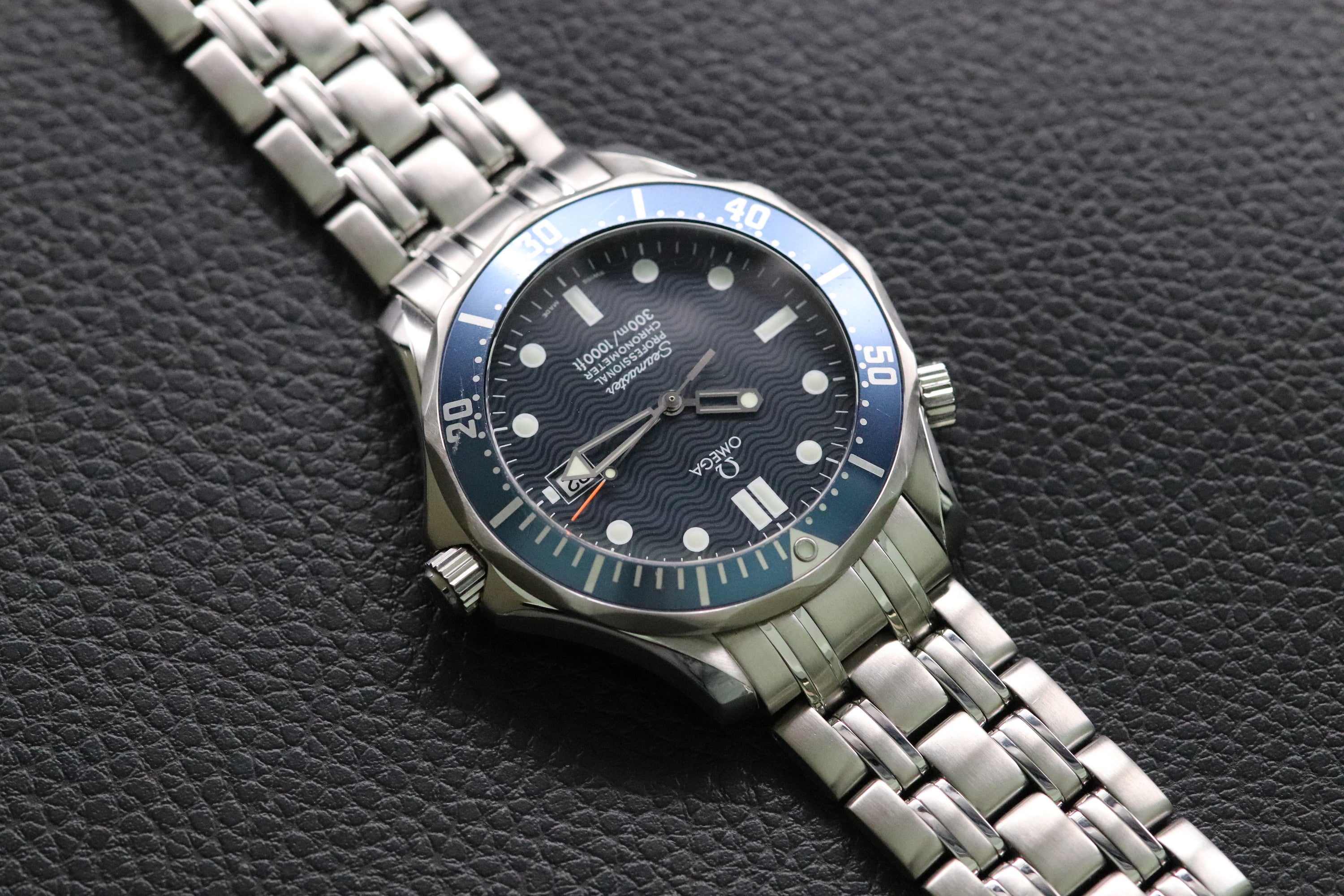 Omega Seamaster 2531.80 James Bond 1999 Papers