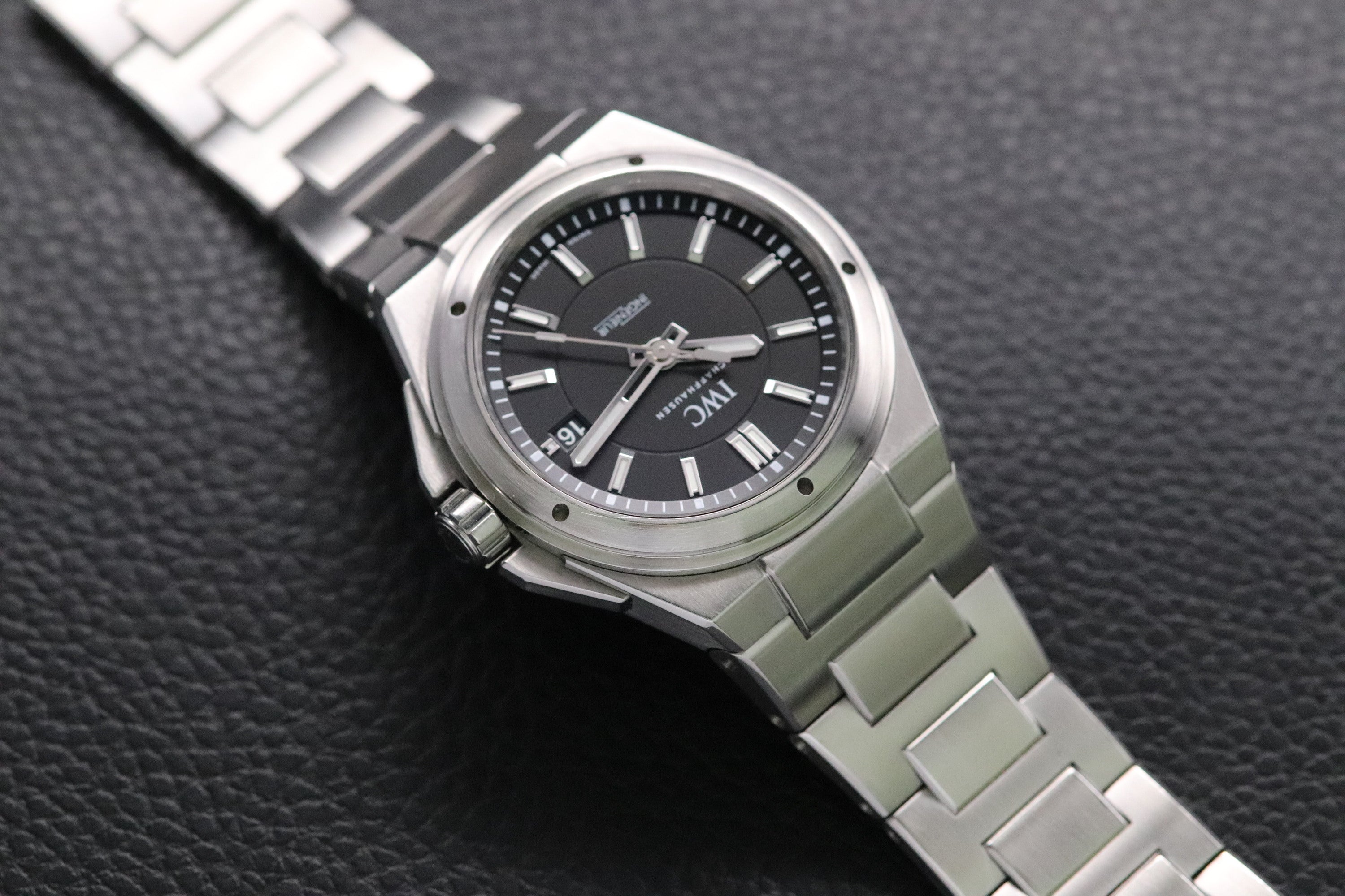 IWC Ingenieur Automatic IW323902 Papers 2013