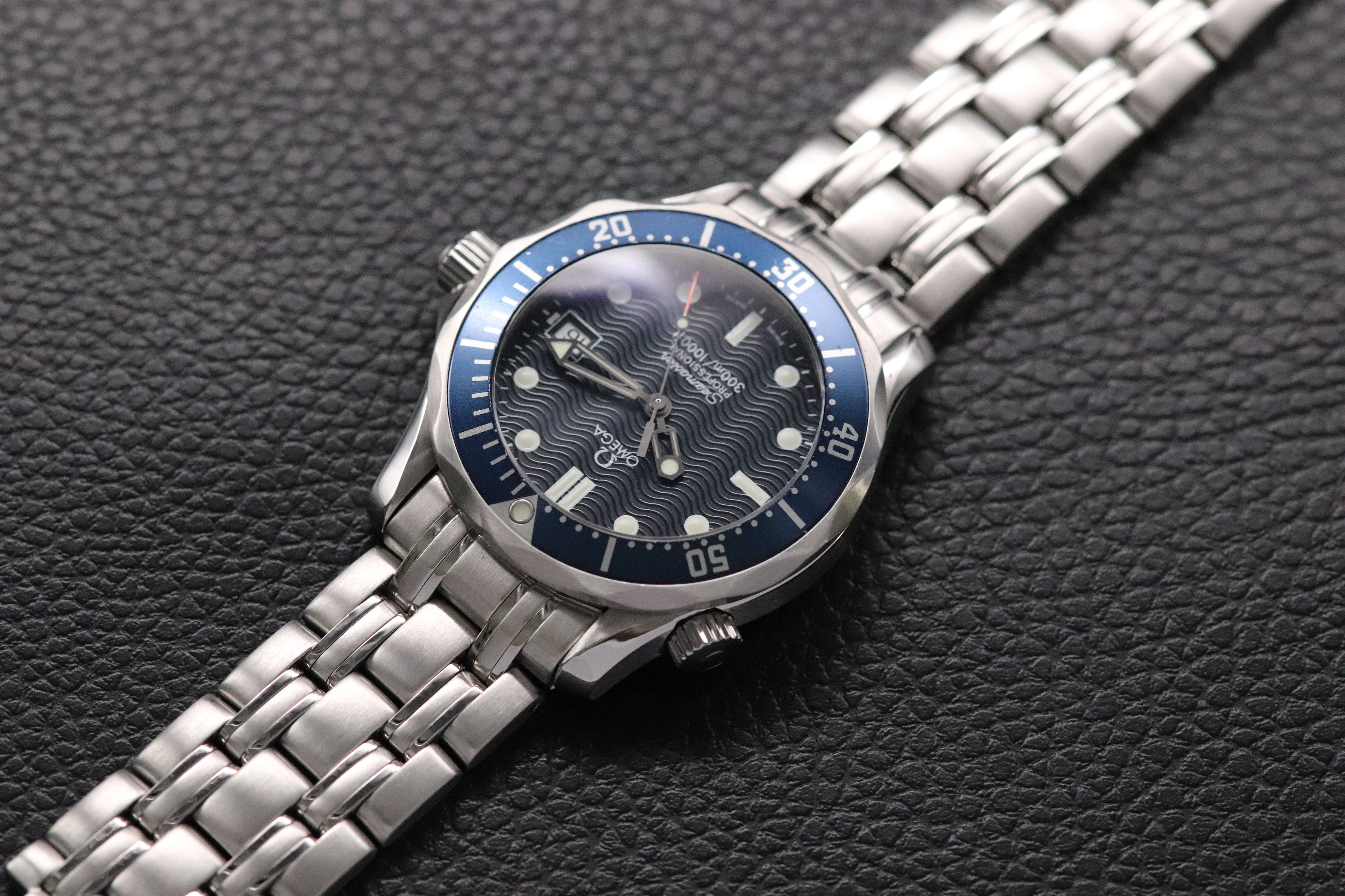 Omega Seamaster 300 2561.80 Blue Dial 1998