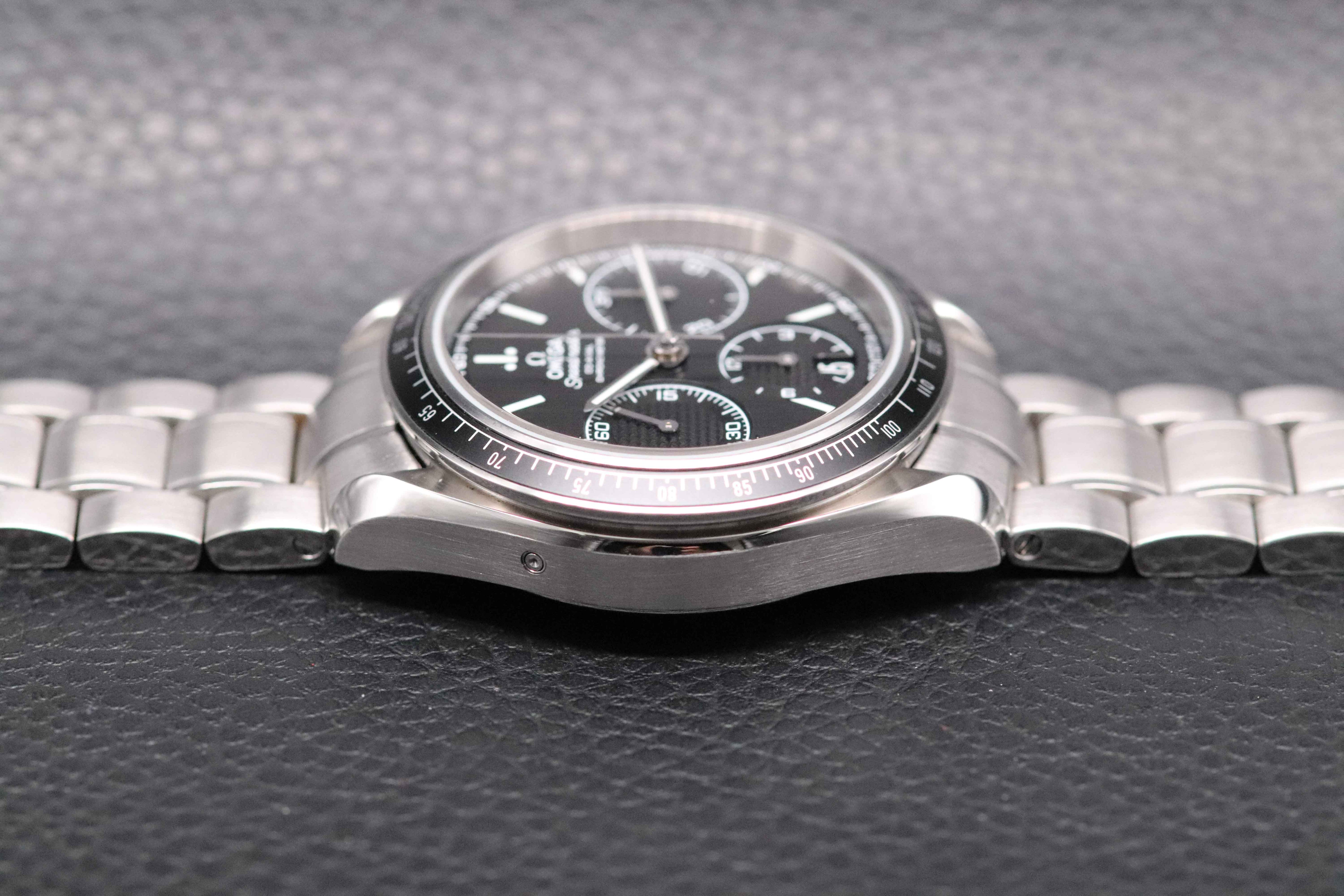 Omega Speedmaster Racing 326.30.40.50.01.001 Black Dial 2018