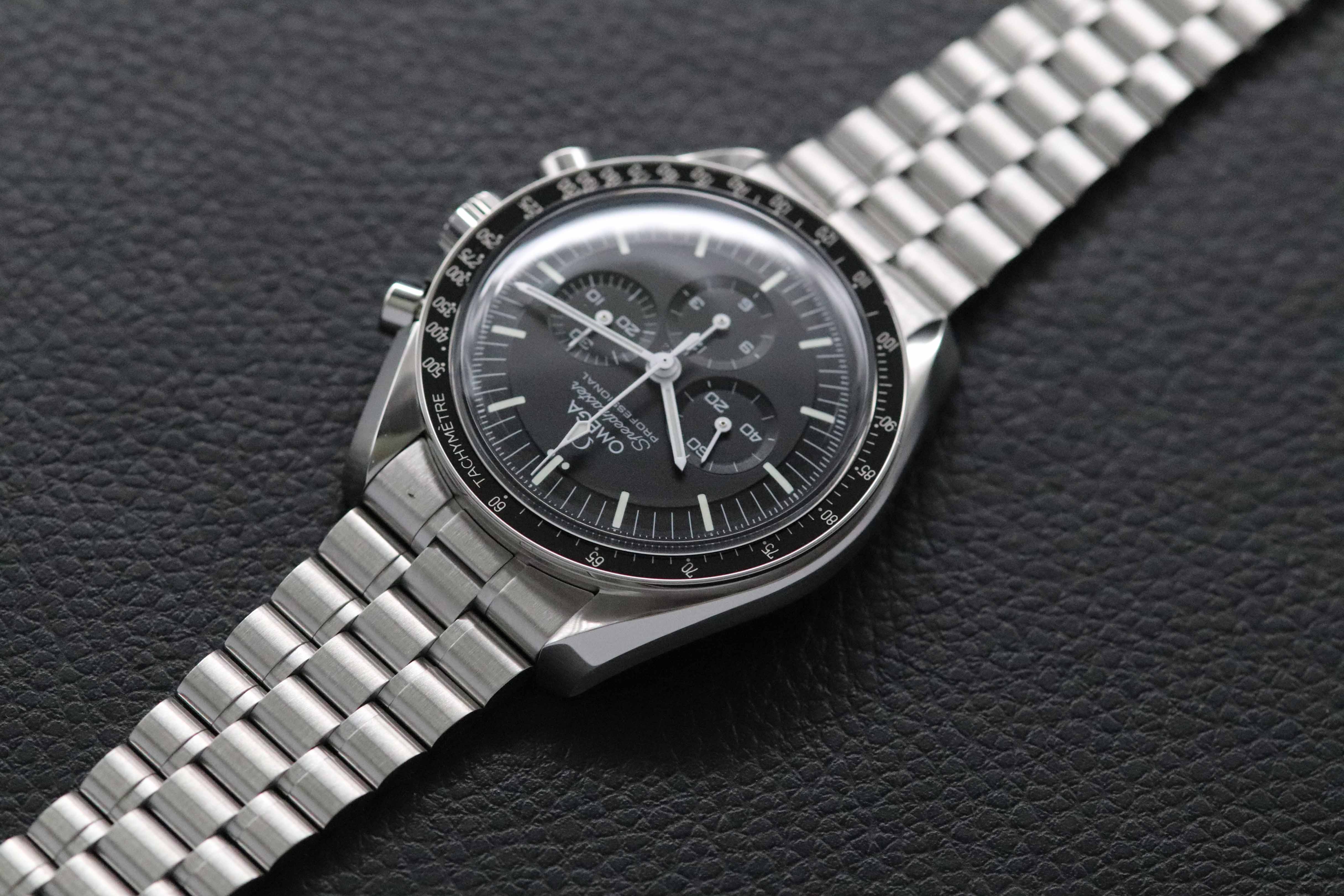 Omega Speedmaster Professional Moonwatch 310.30.42.50.01.001 Fullset 2024 Box+Papers