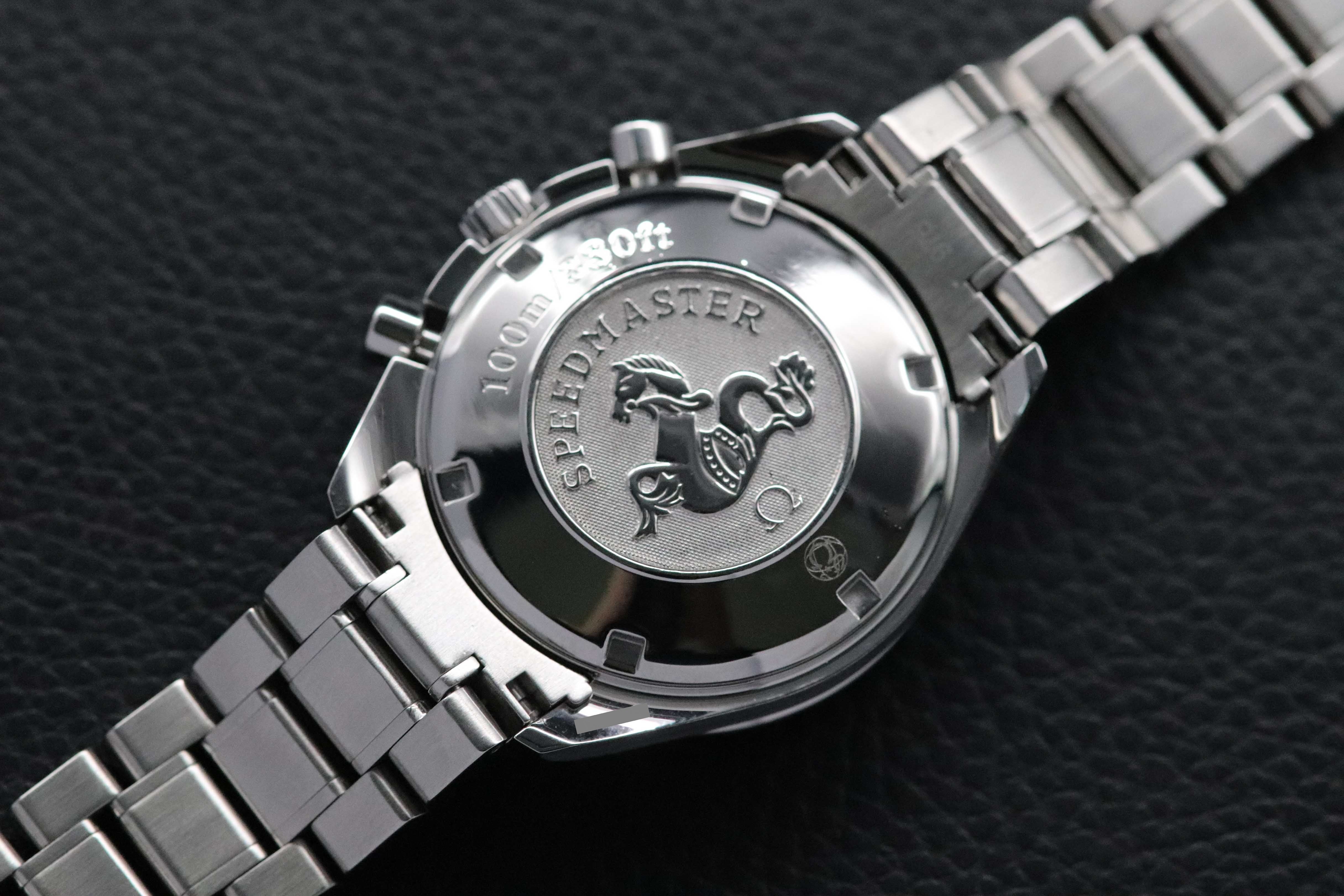 Omega Speedmaster Date 3211.30 Silver Dial 2010 Papers