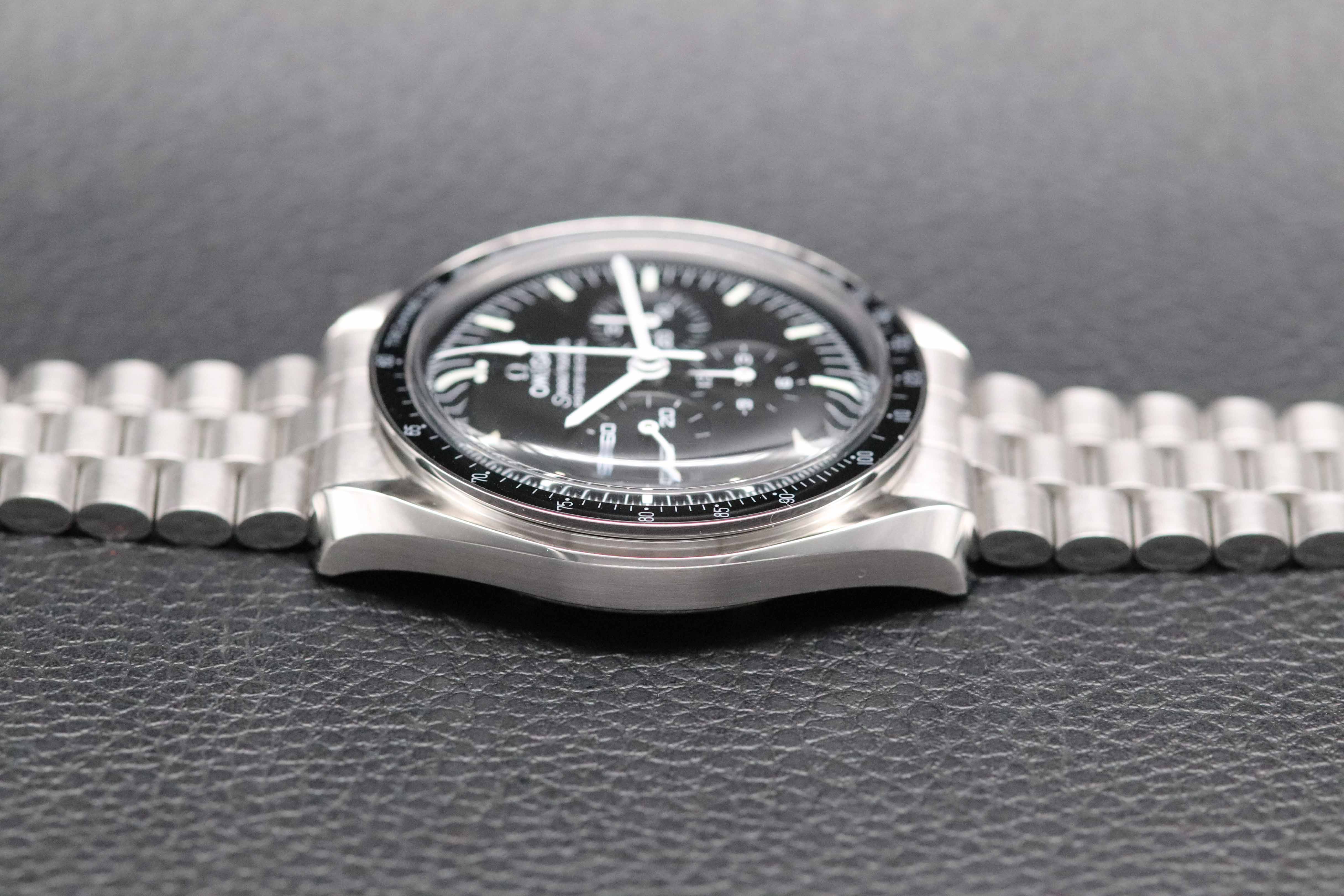 Omega Speedmaster Professional Moonwatch 310.30.42.50.01.001 Fullset 2024 Box+Papers