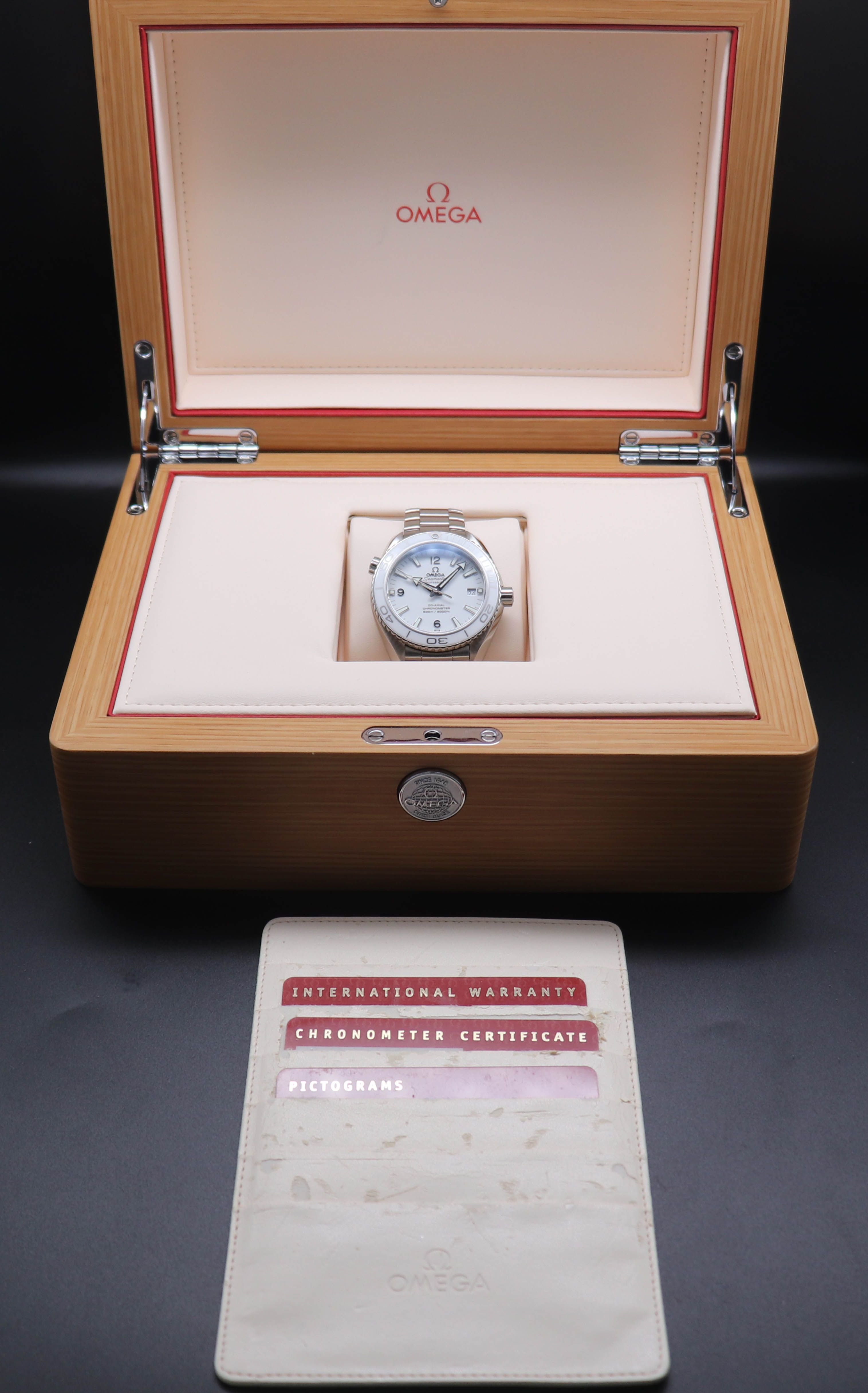 Omega Seamaster Planet Ocean 232.30.42.21.04.001 Fullset 2018 Box+Papers