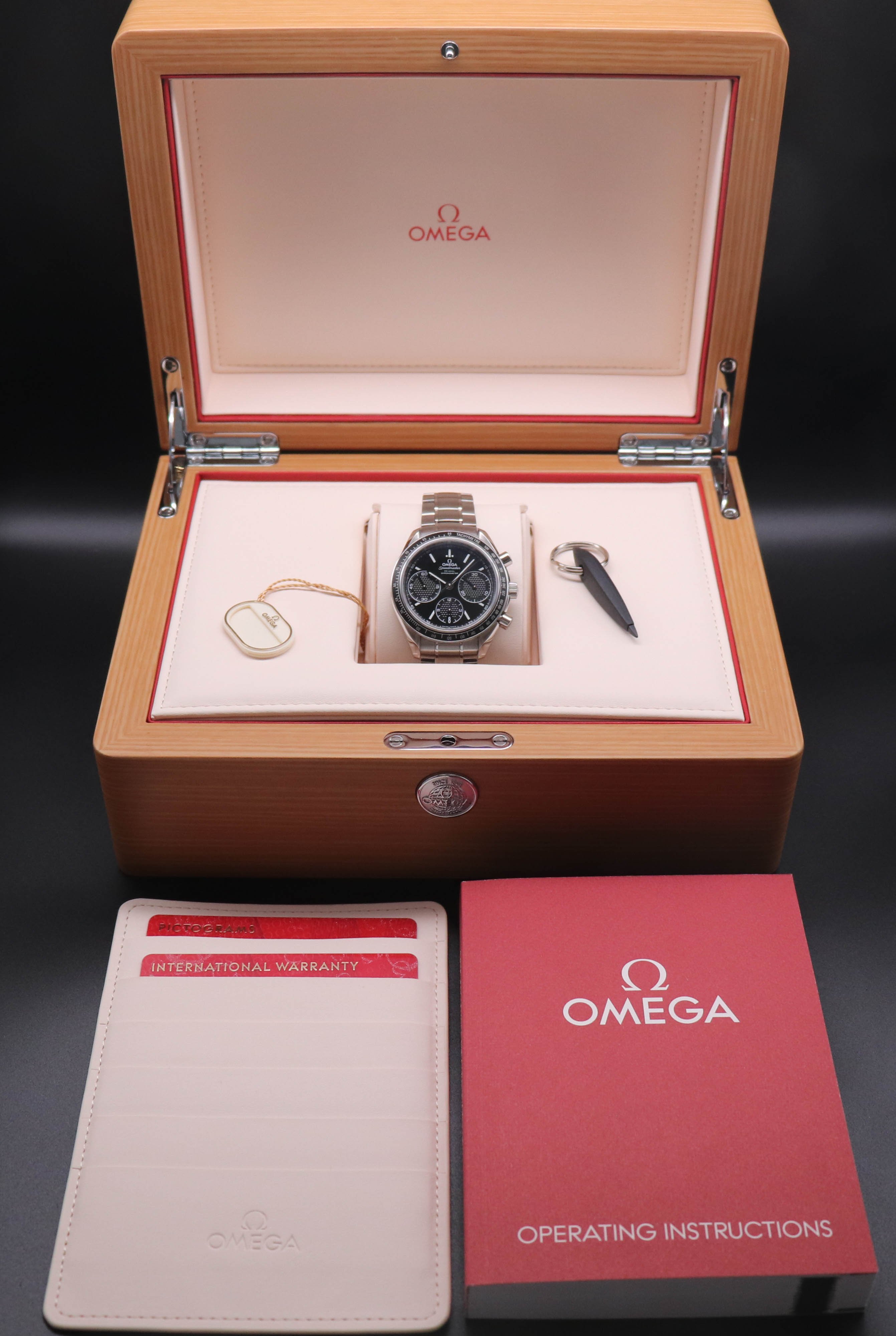 Omega Speedmaster Racing 326.30.40.50.01.001 Fullset 2025 Box+Paper