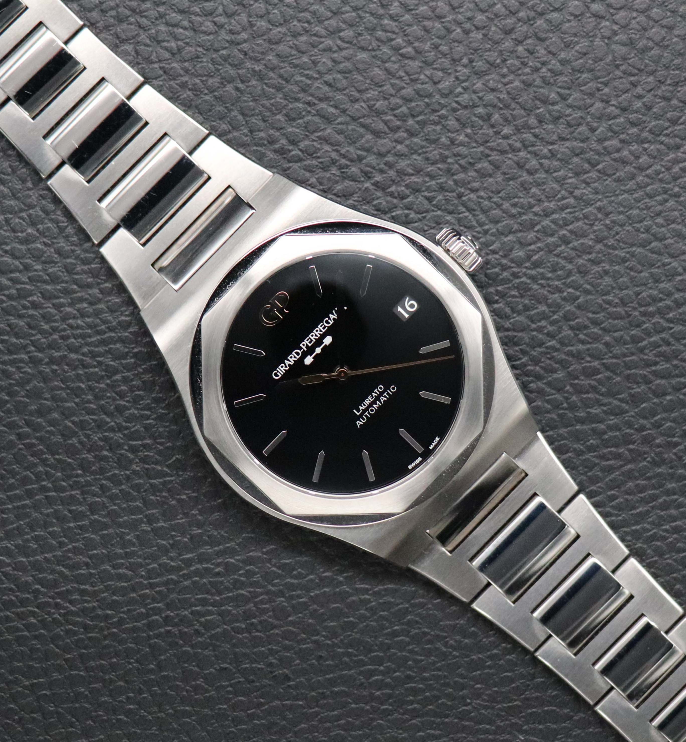 Girard Perregaux Laureato Infinity Edition 81010-11-636-11A Onyx Dial Fullset 2024 Box+Papers