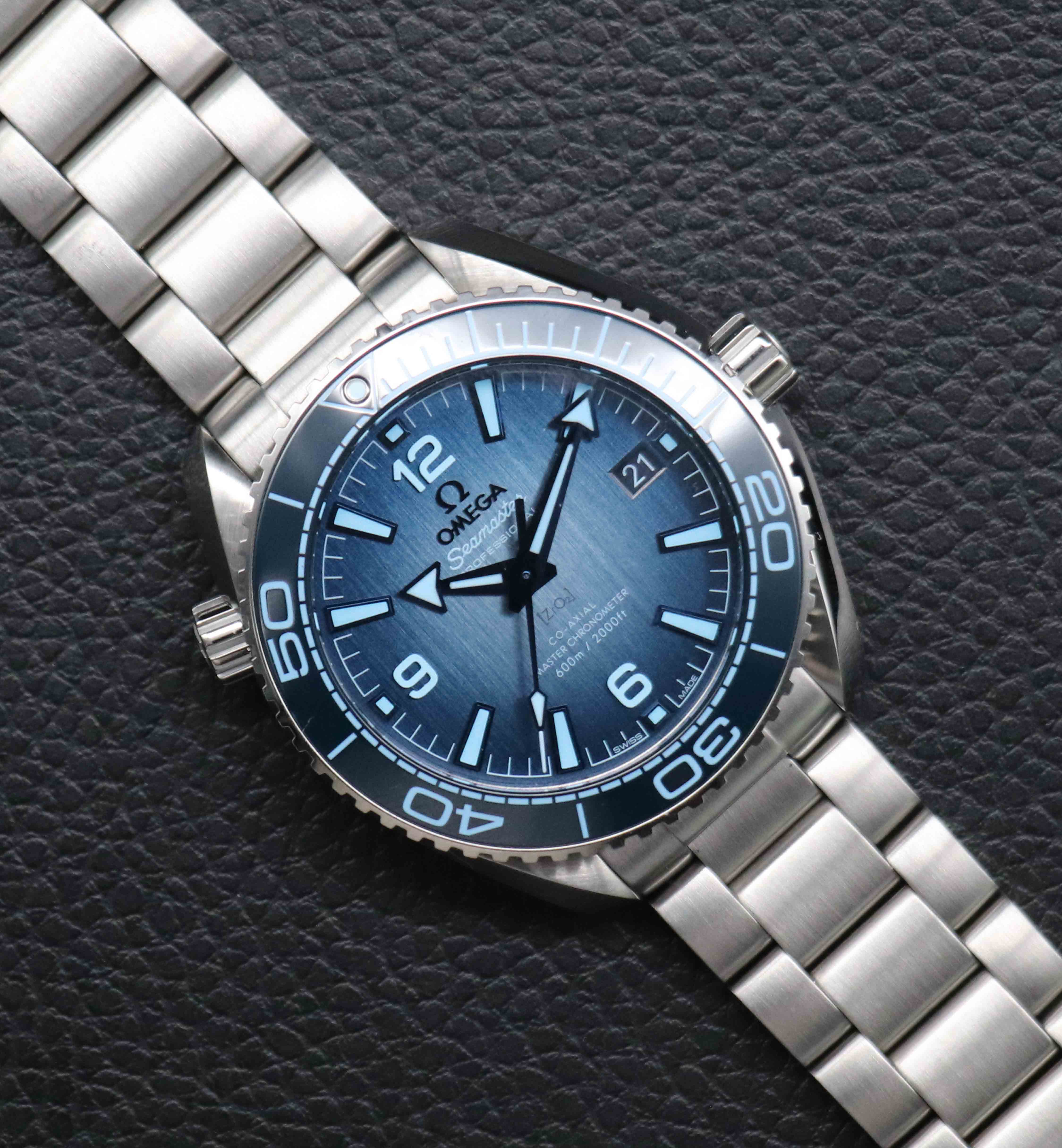 Omega Seamaster Planet Ocean 215.30.40.20.03.002 Fullset 2026 Box+Papers