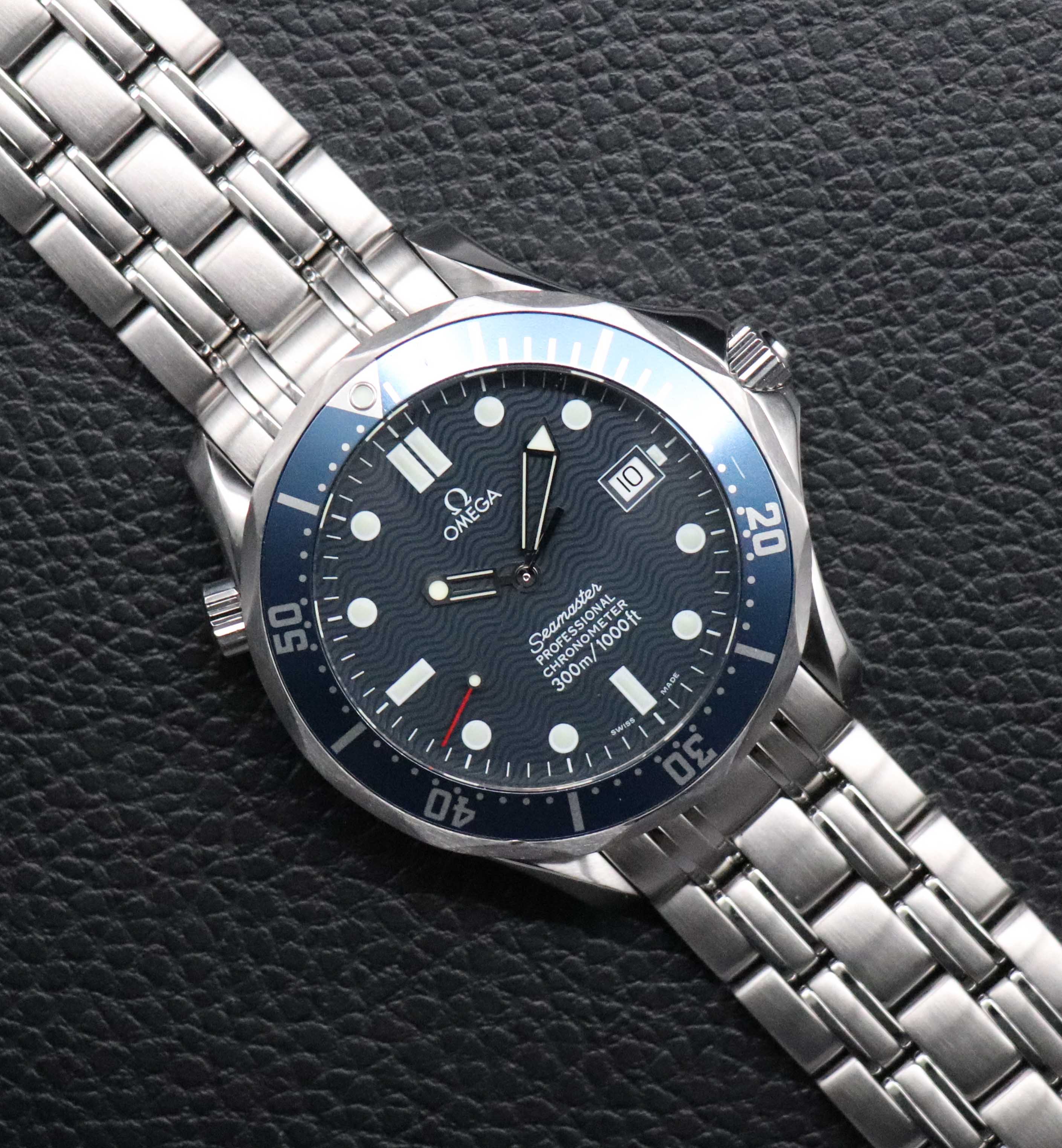 Omega Seamaster 2531.80 James Bond 2004 Papers
