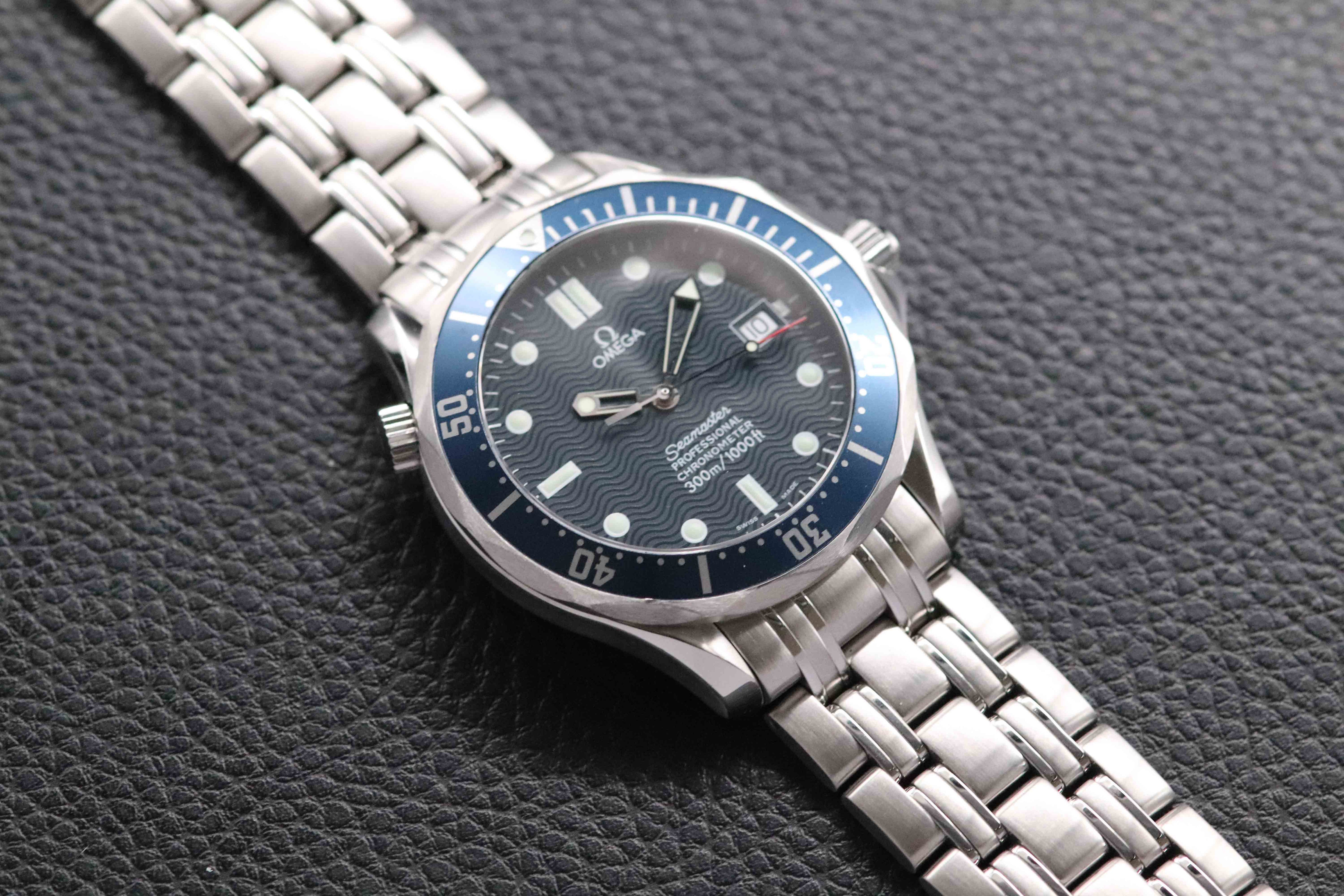 Omega Seamaster 2531.80 James Bond 2004 Papers