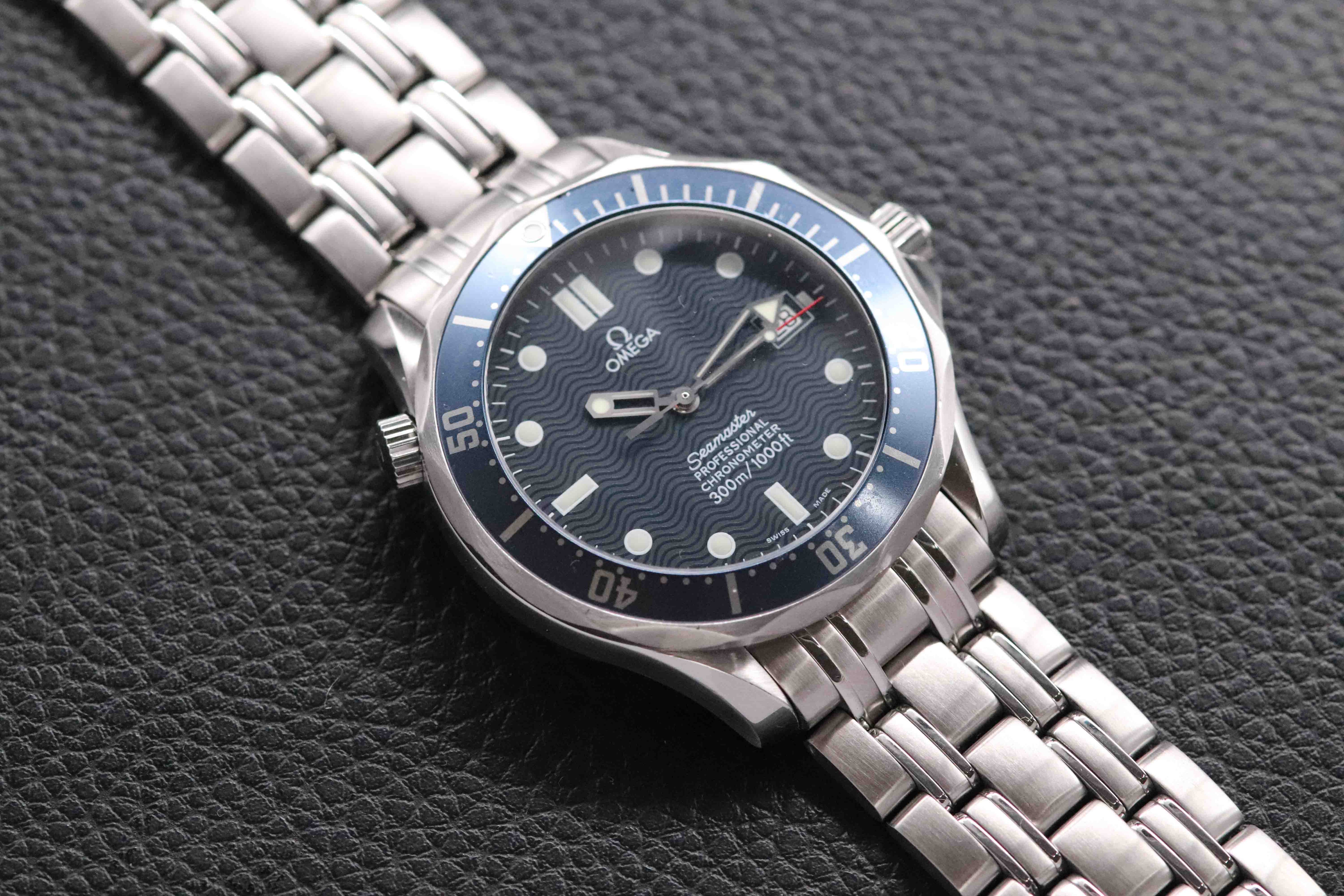 Omega Seamaster 2531.80 James Bond 2004 Papers