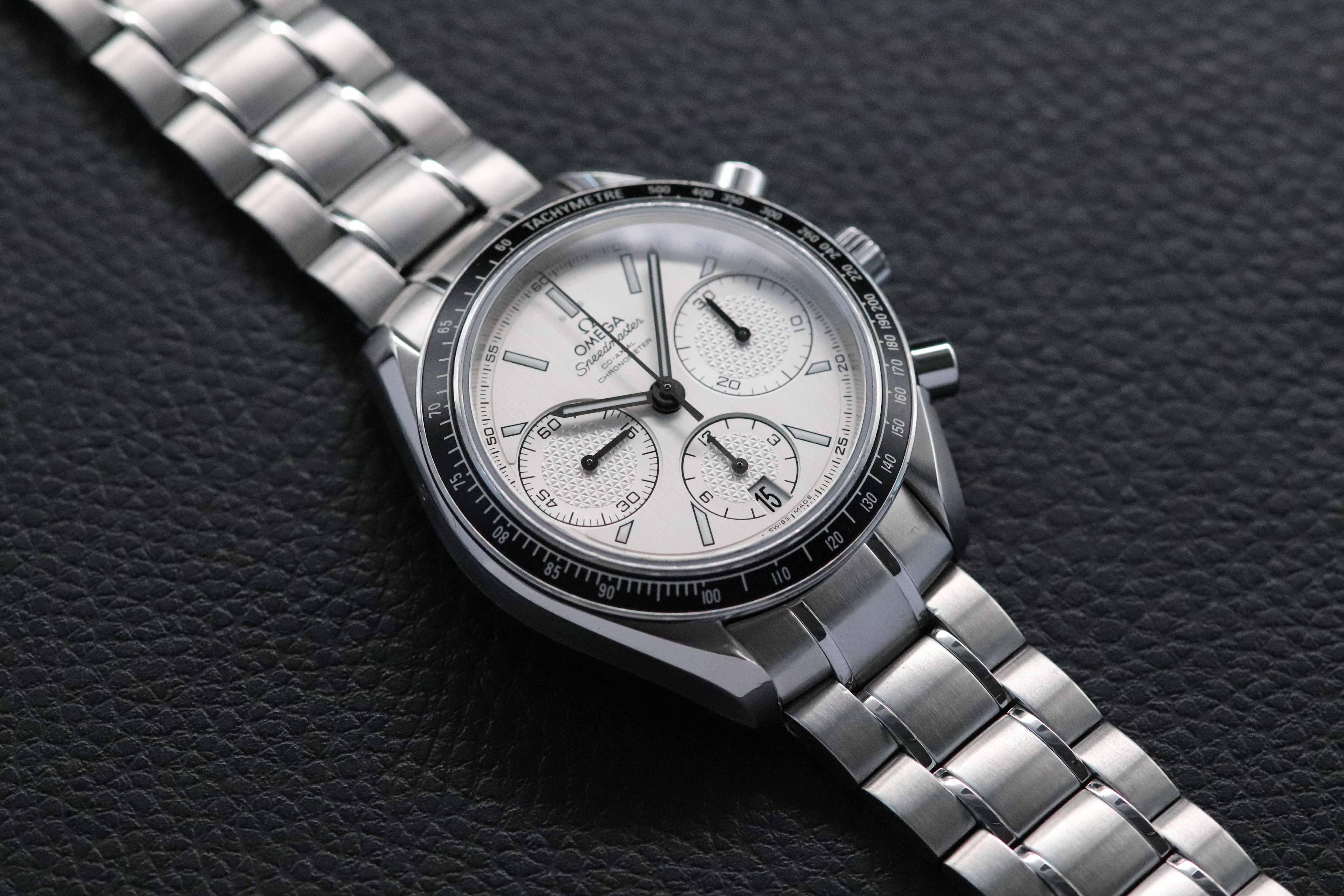 Omega Speedmaster Racing 326.30.40.50.02.001 Albino Fullset 2024 Box+Papers