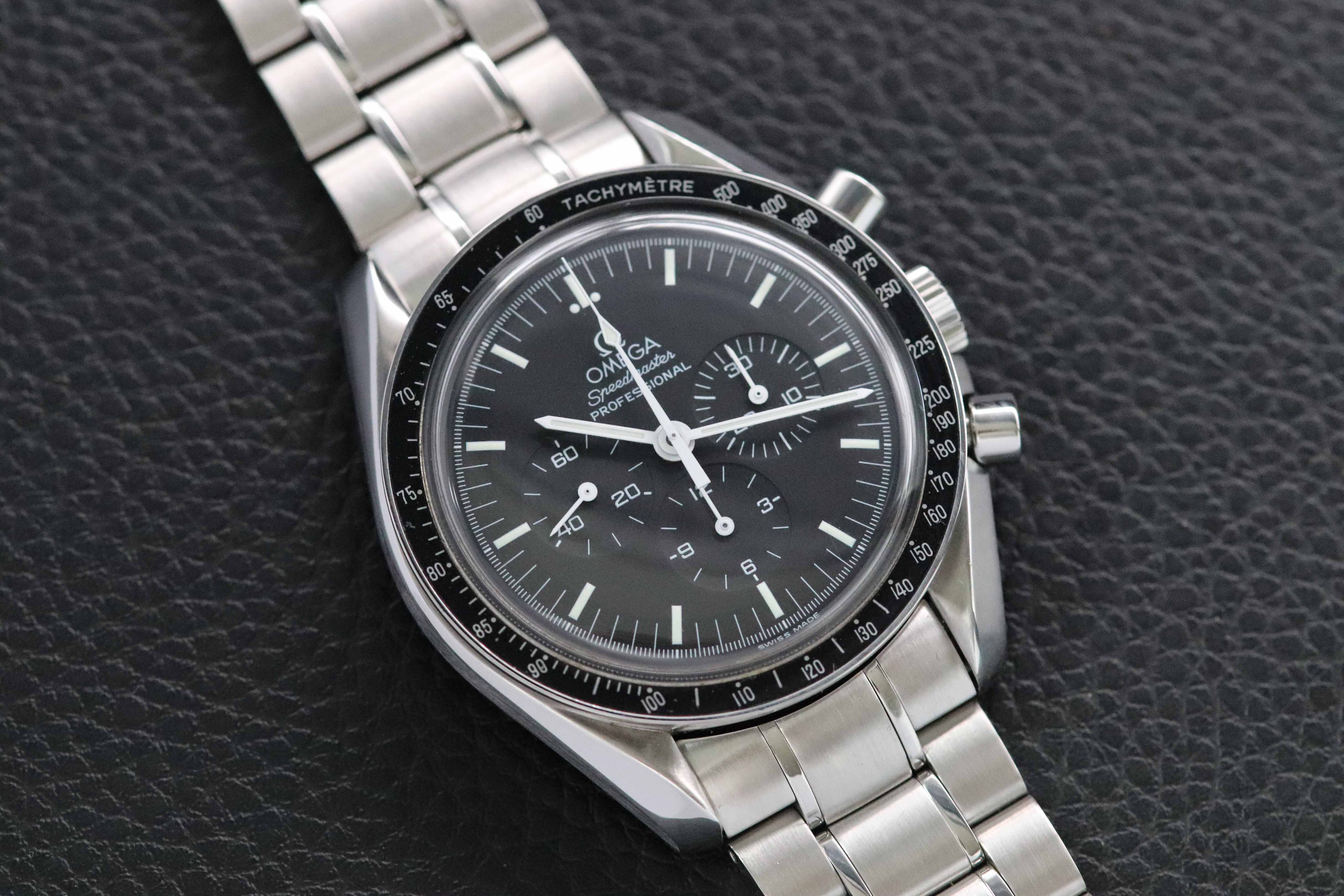 Omega Speedmaster Moonwatch 3570.50 Black Dial 2001