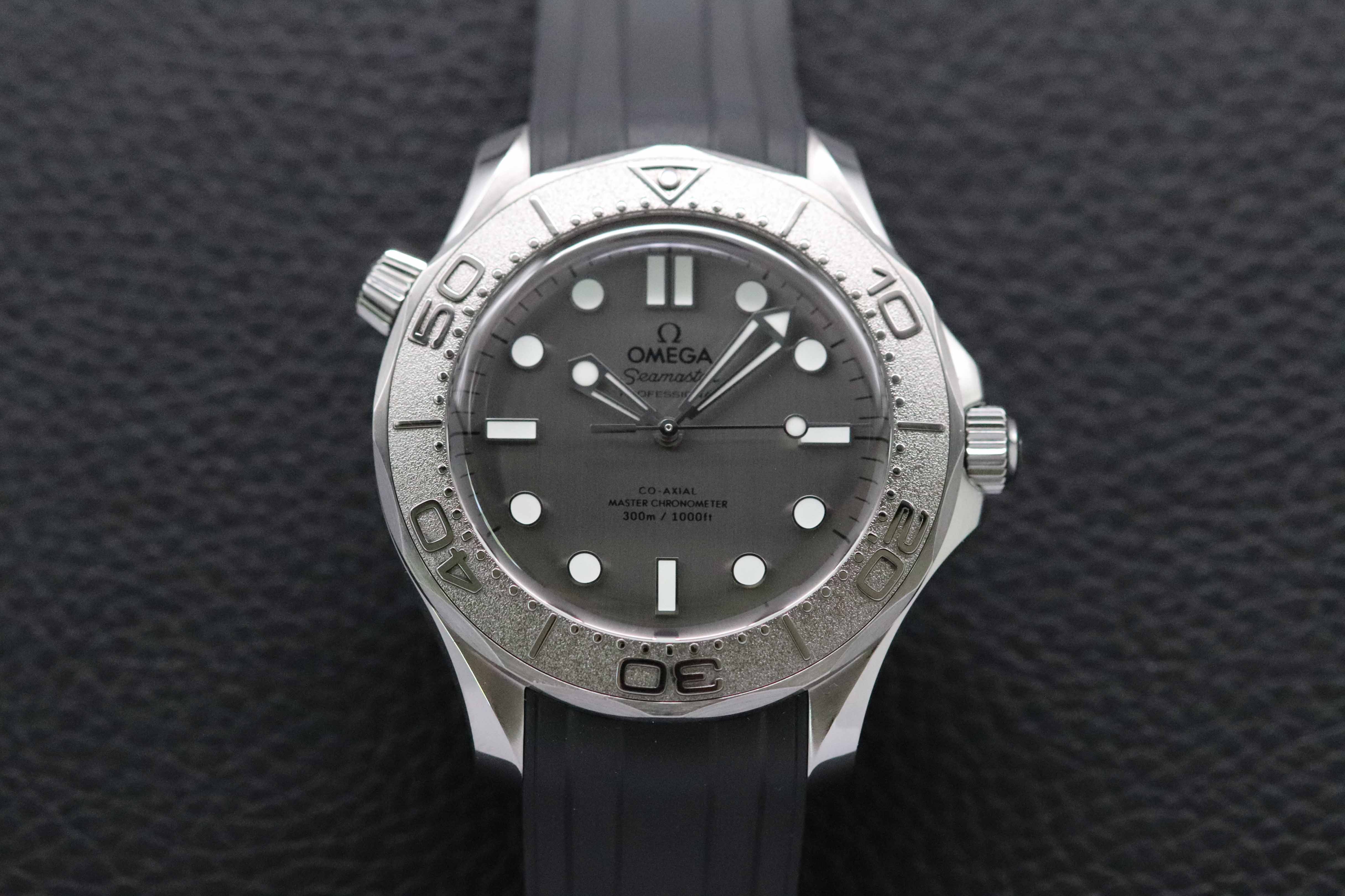 Omega Seamaster Diver 300 210.32.42.20.06.002 Grey Dial 2025