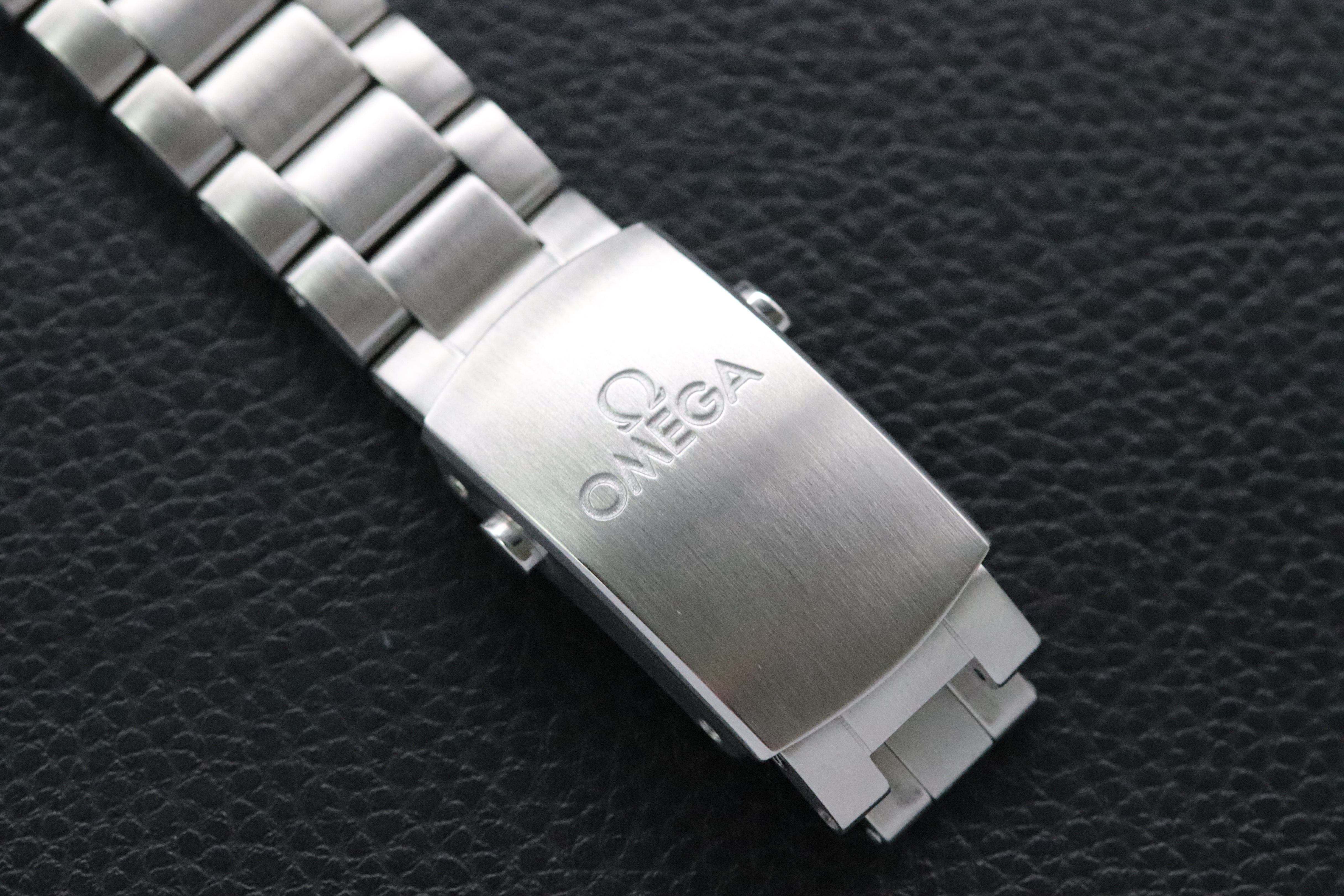 Omega Seamaster Planet Ocean 215.30.40.20.04.001 Fullset 2016 Box+Papers