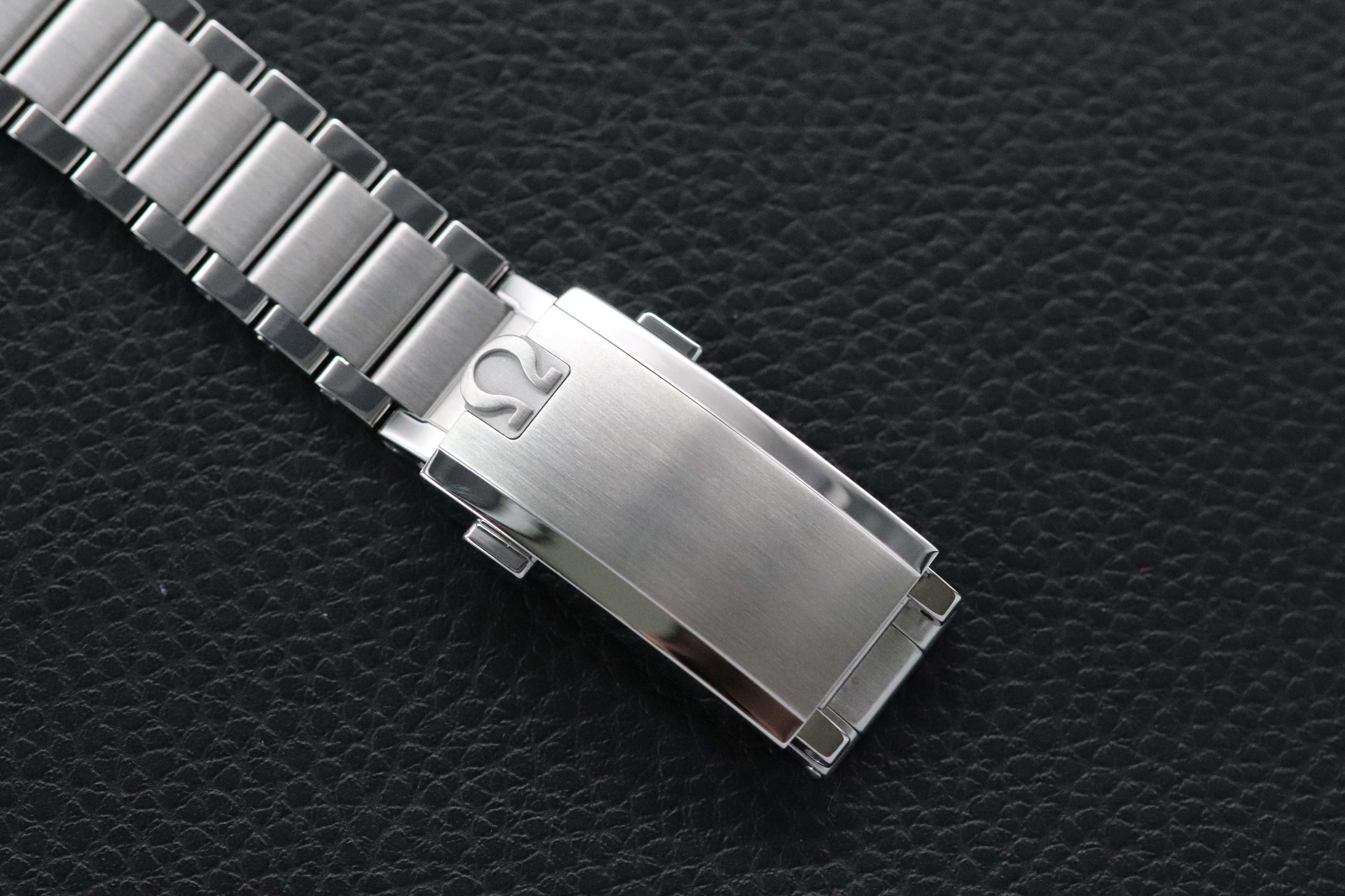 Omega Speedmaster FOIS 310.30.40.50.06.001 Fullset 2024 Box+Papers First Omega in Space