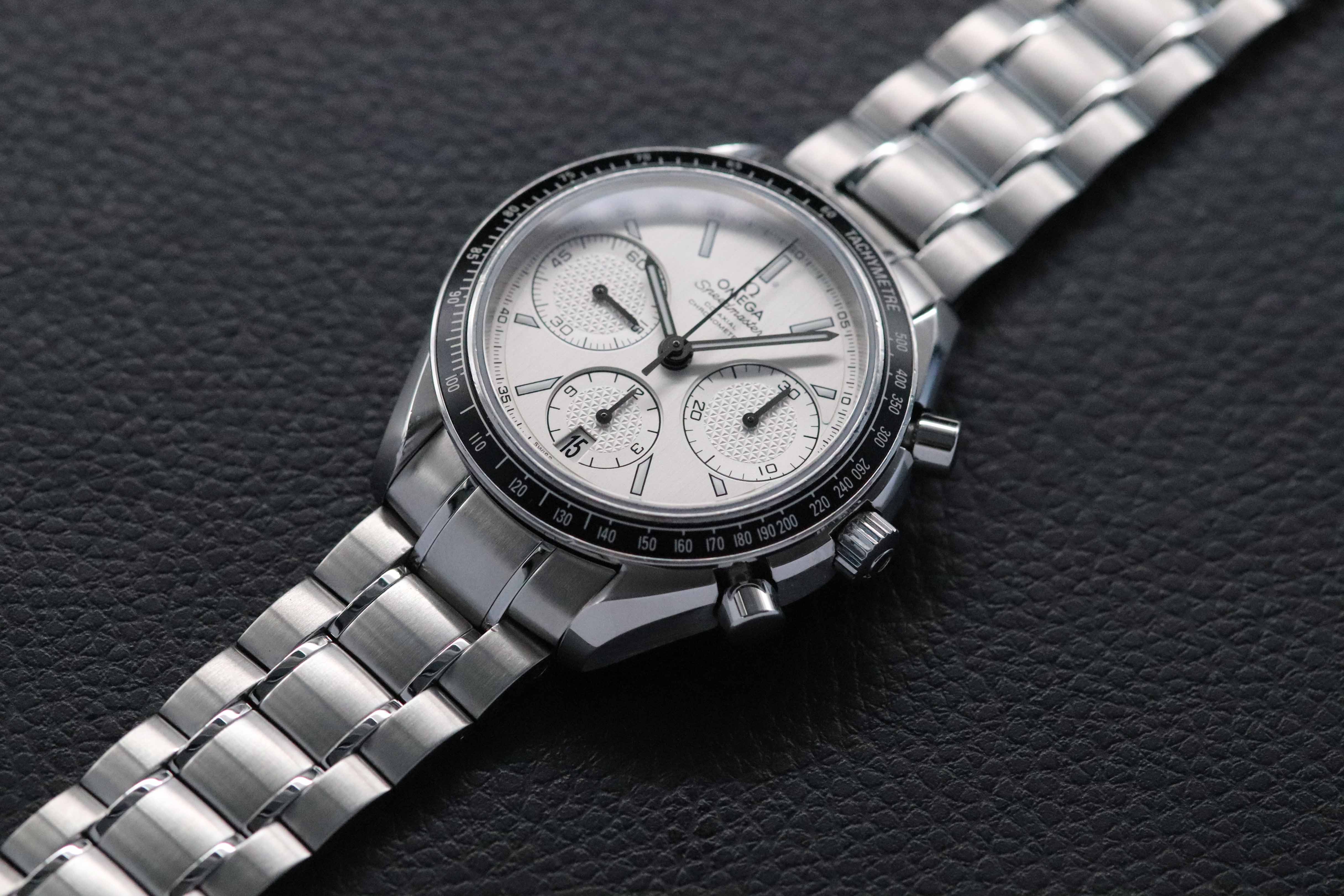 Omega Speedmaster Racing 326.30.40.50.02.001 Albino Fullset 2024 Box+Papers