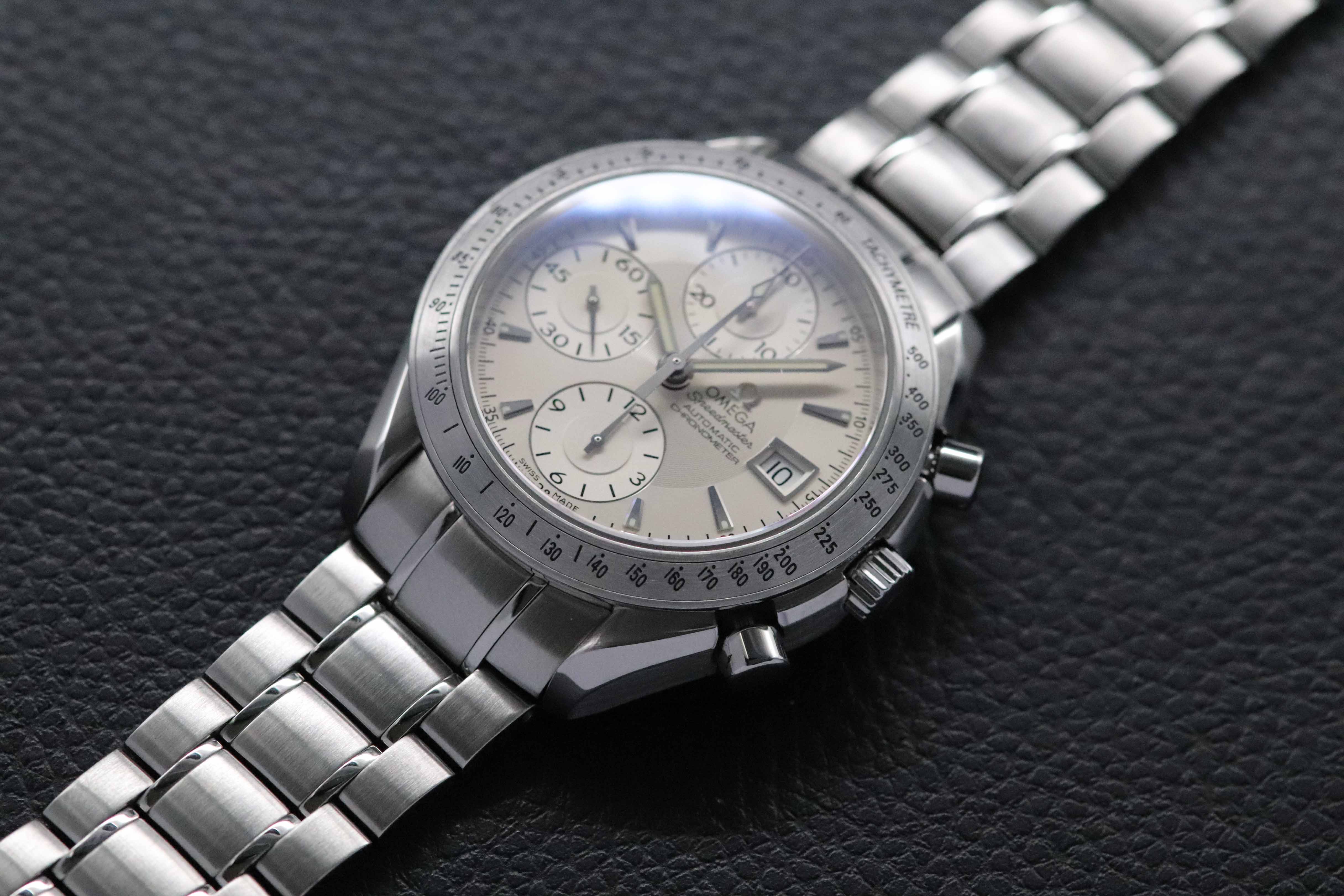 Omega Speedmaster Date 3211.30 Silver Dial 2010 Papers