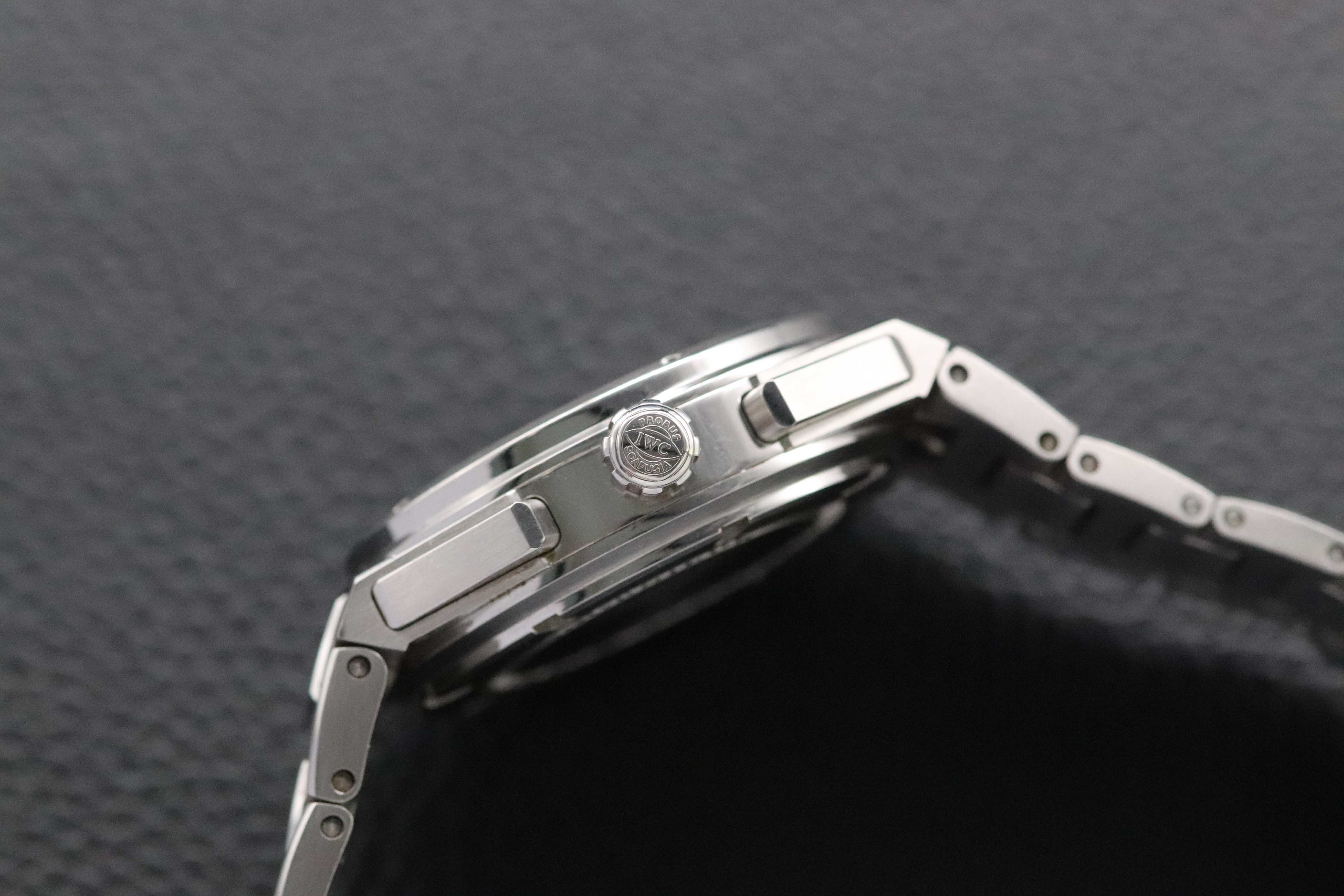 IWC Ingenieur AMG IW372501 Papers 2009