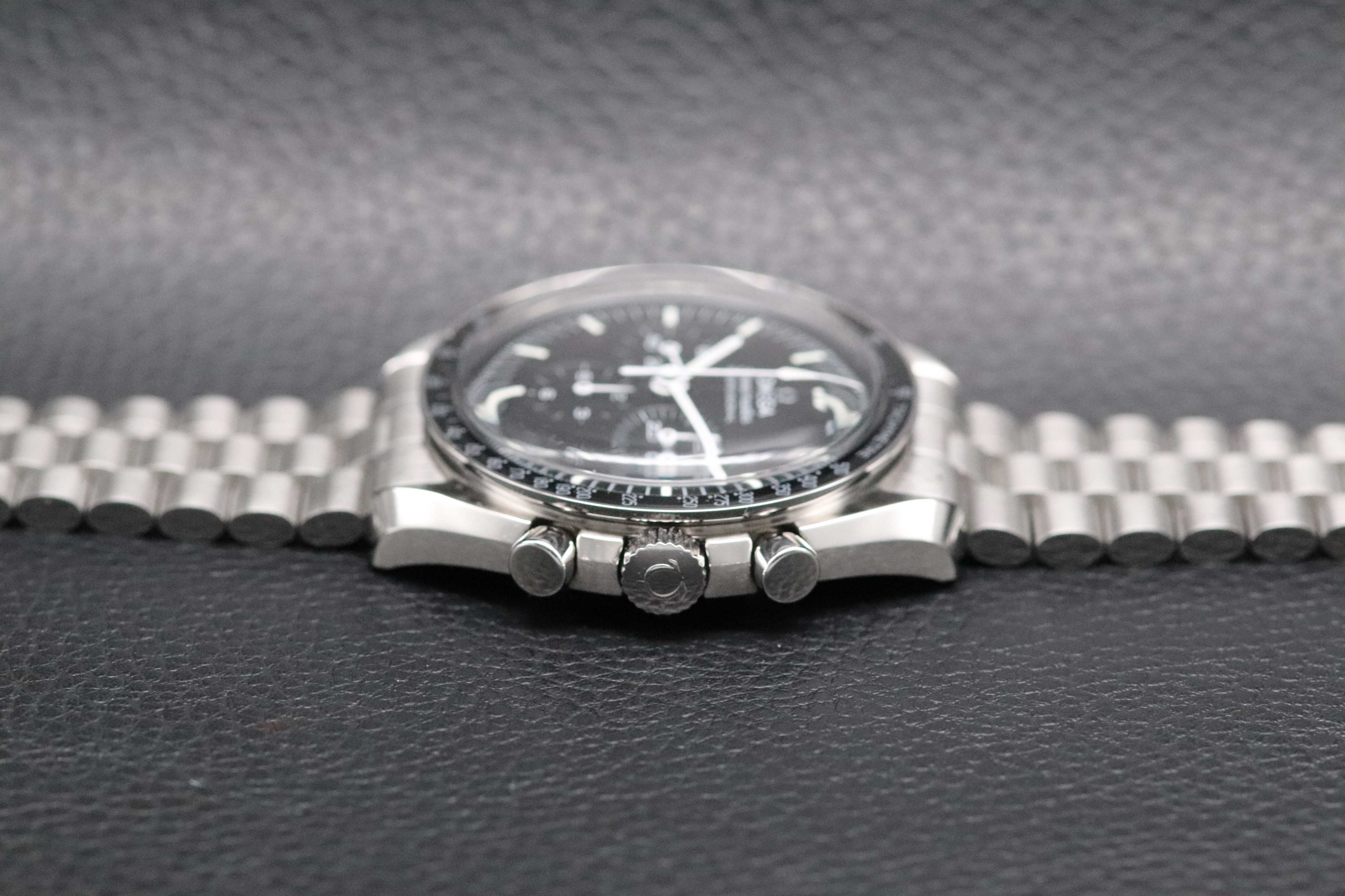 Omega Speedmaster Professional Moonwatch 310.30.42.50.01.001 Fullset 2024 Box+Papers