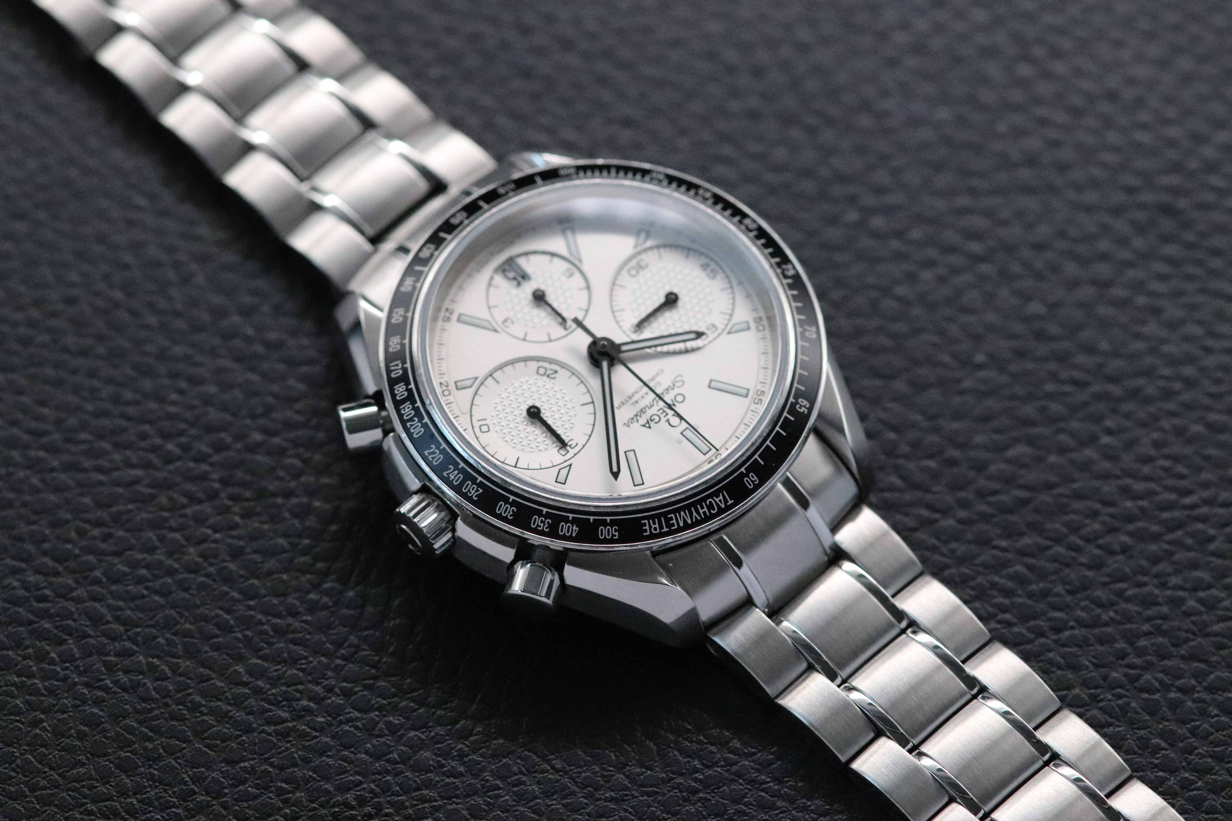 Omega Speedmaster Racing 326.30.40.50.02.001 Albino Fullset 2024 Box+Papers