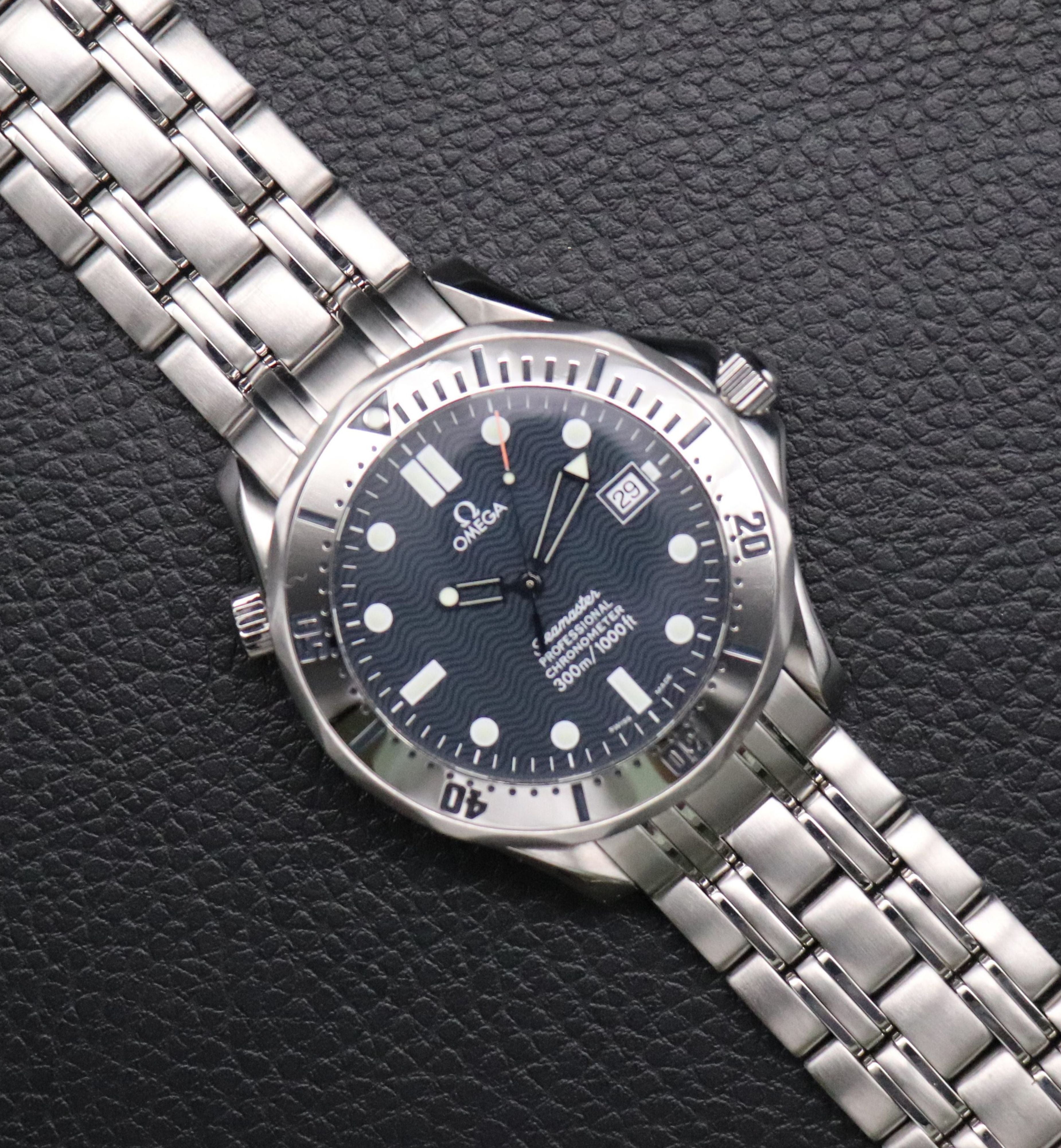 Omega Seamaster 2532.80 Blue Dial 2002 Papers