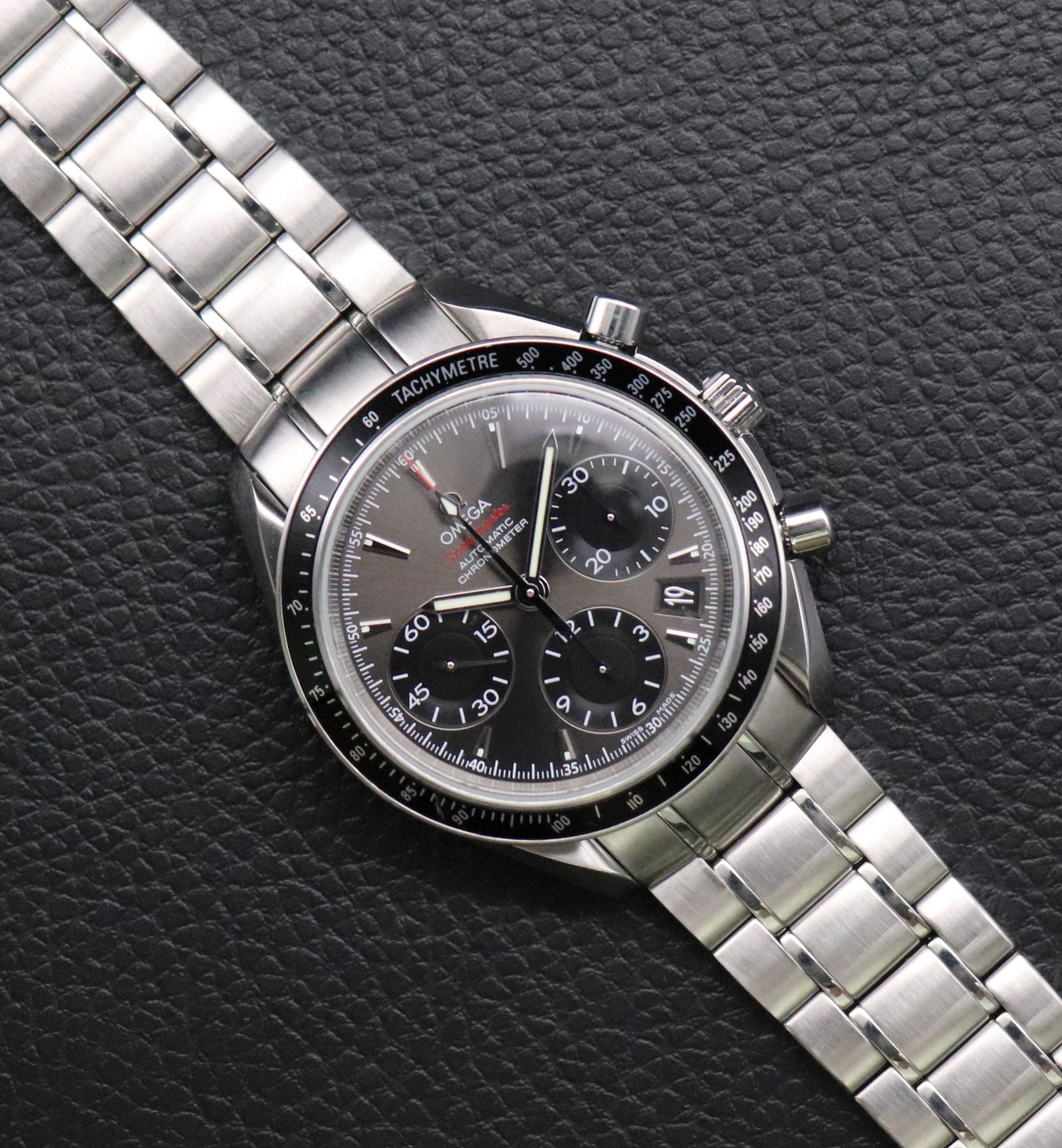 Omega Speedmaster 323.30.40.40.06.001 Papers 2018