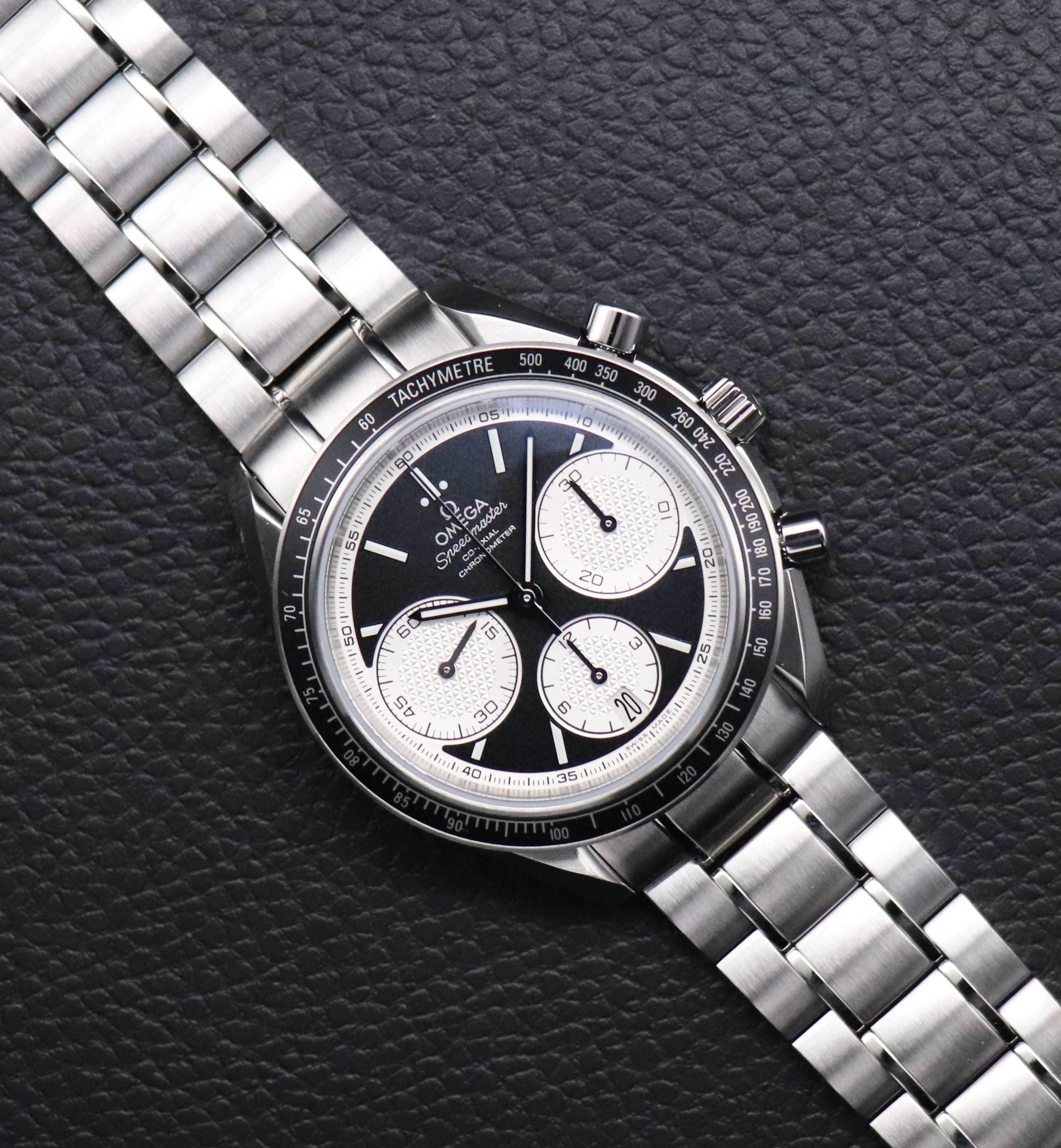 Omega Speedmaster Racing 326.30.40.50.01.002 Panda 2025 Fullset