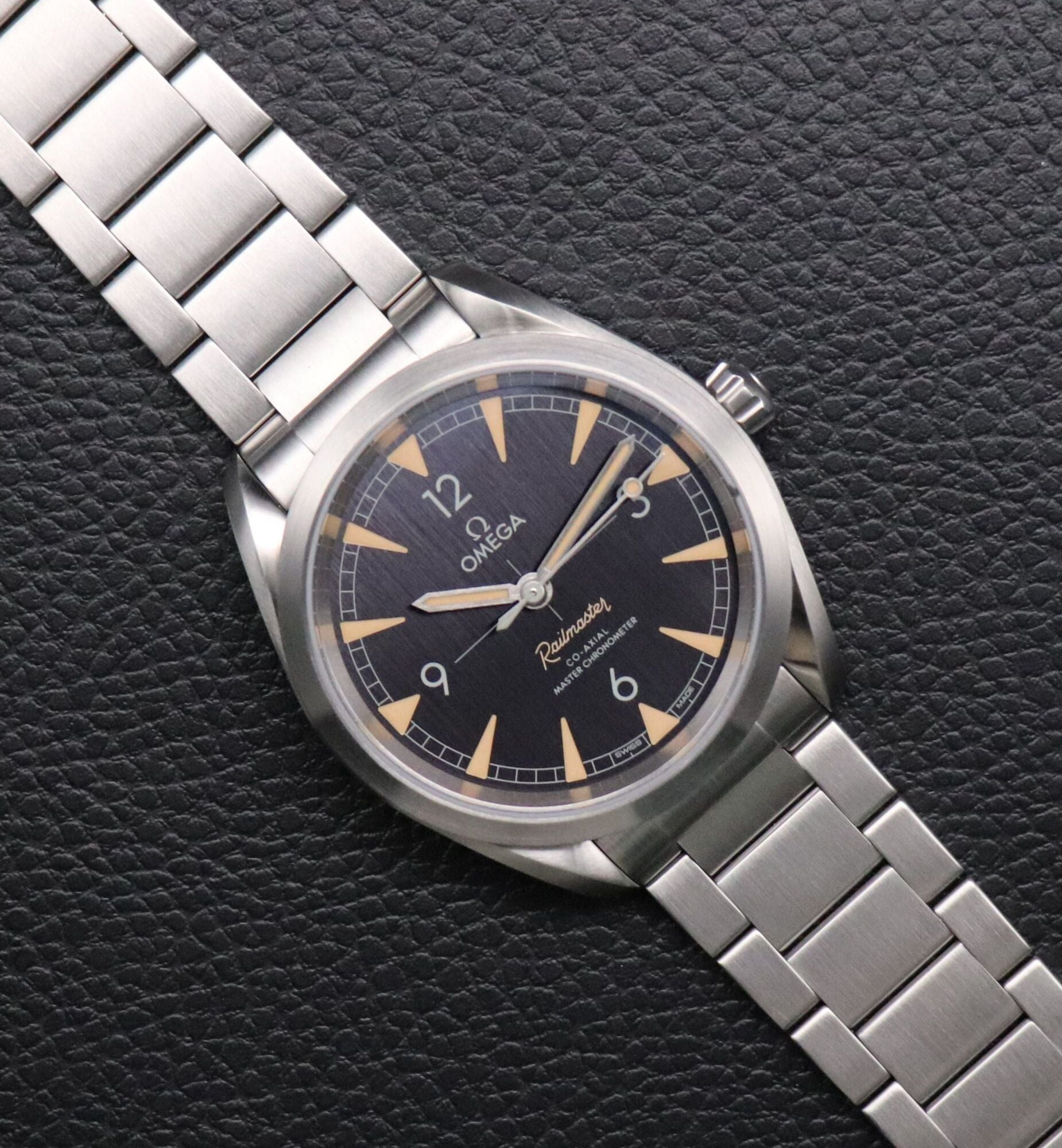 Omega Seamaster Railmaster 220.10.40.20.01.001 Fullset 2025 Box+Paper